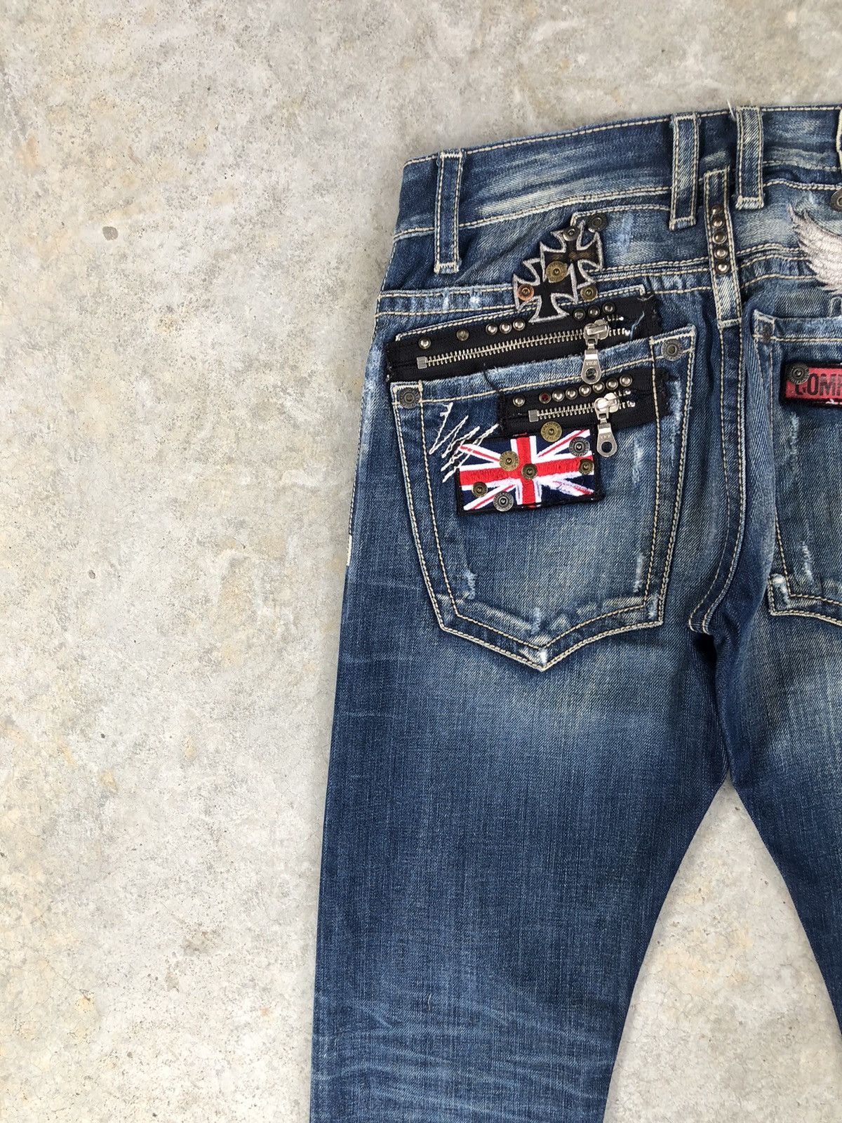 Robins Jeans Vintage Robin’s Embroidered Chrome Distressed Jeans Size US 28 / EU 44 - 9 Thumbnail
