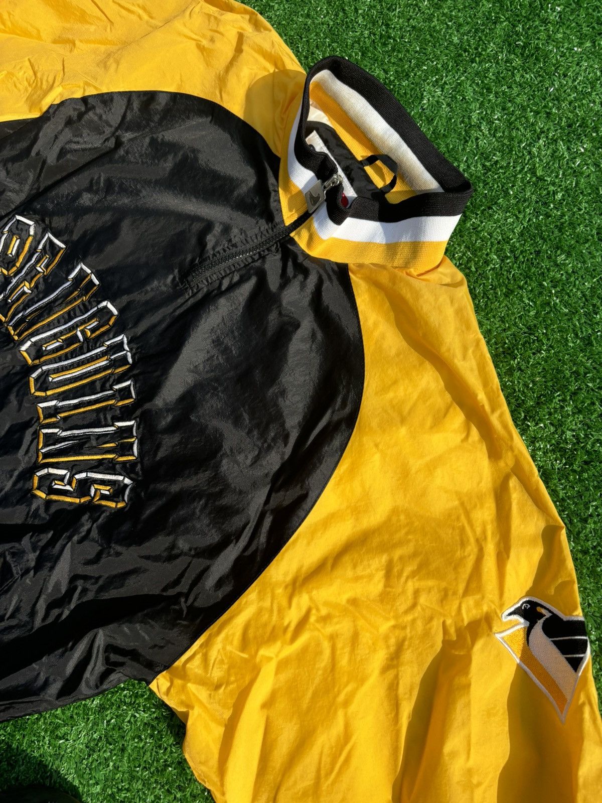 Chalk Line × NFL × Vintage Vintage Pittsburgh Penguins Windbreaker Size US L / EU 52-54 / 3 - 4 Thumbnail