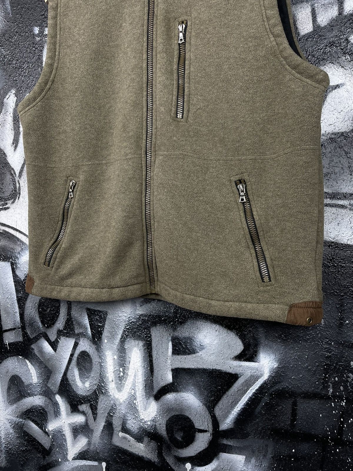 Orvis × Vintage Orvis Fleece Zip Vest Sherpa Leather Shoulder Men’s Size M Size US M / EU 48-50 / 2 - 4 Thumbnail