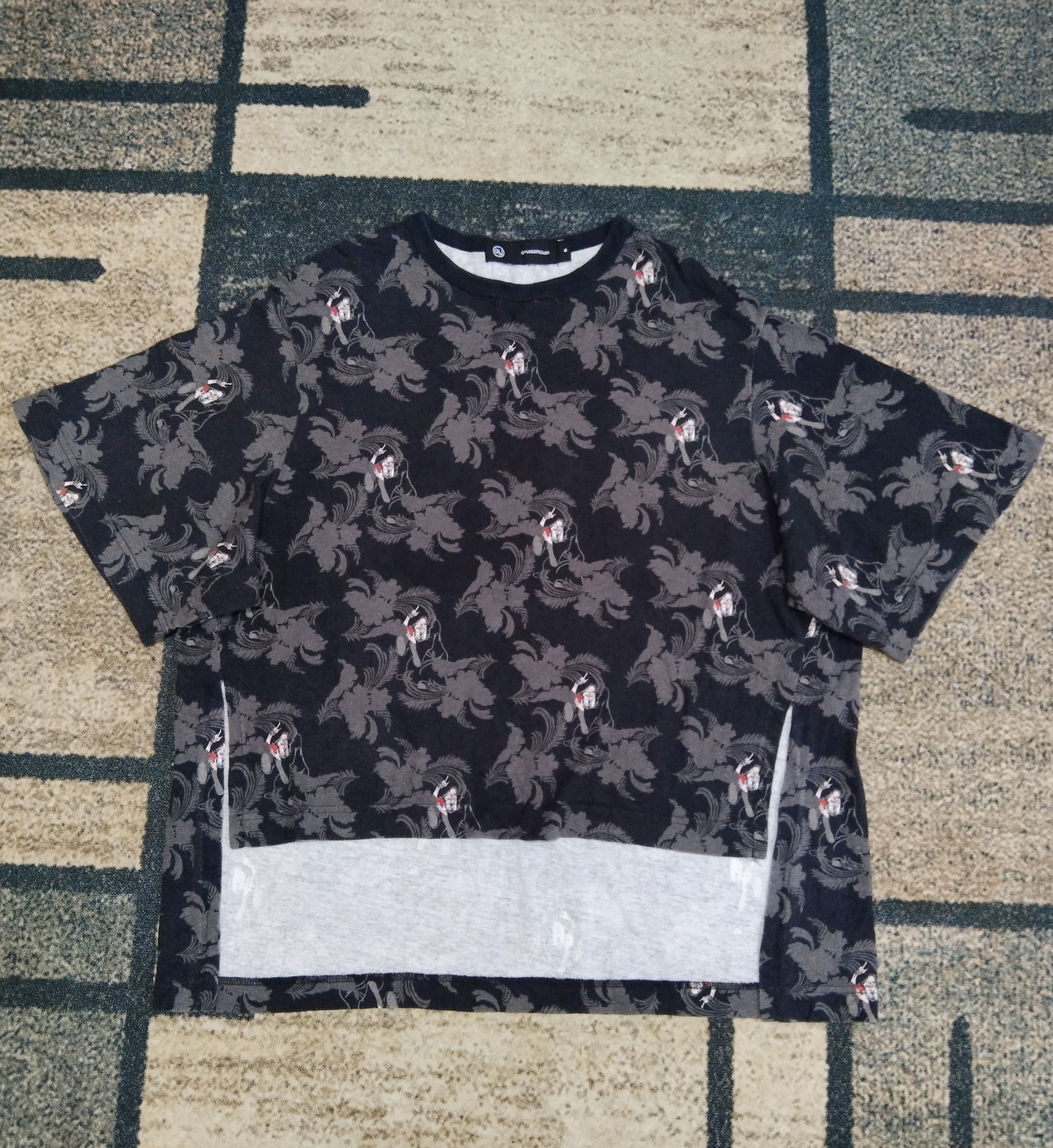 Undercover CYBER WEEK🔥UNDERCOVER X GU T-SHIRT Size US M / EU 48-50 / 2 - 2 Thumbnail