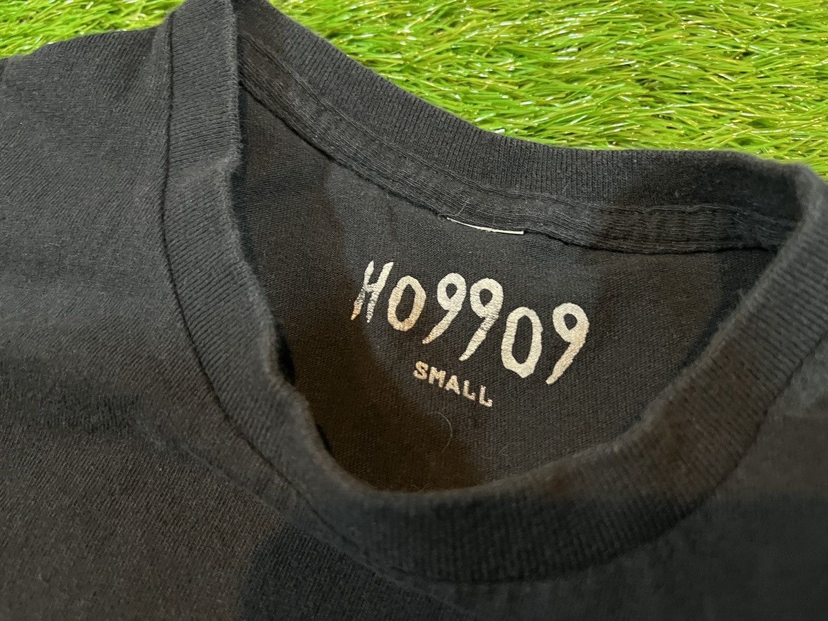 Band Tees HORROR (HO99O9) - Battery Not Included - T-shirt Band Tee Size US S / EU 44-46 / 1 - 3 Thumbnail