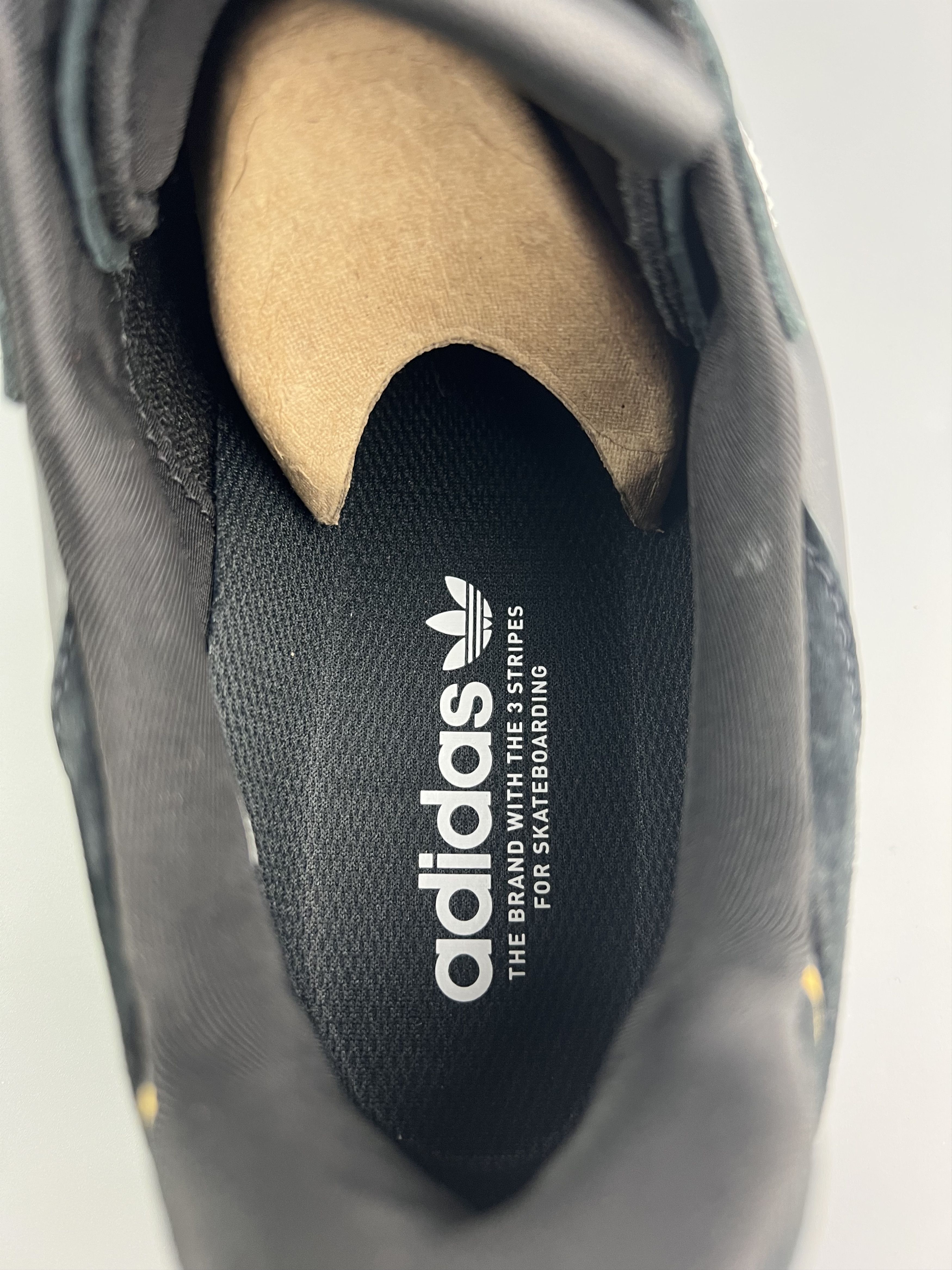 Adidas Adidas Tyshawn Low Sneakers Size US 11 Size US 11 / EU 44 - 7 Thumbnail