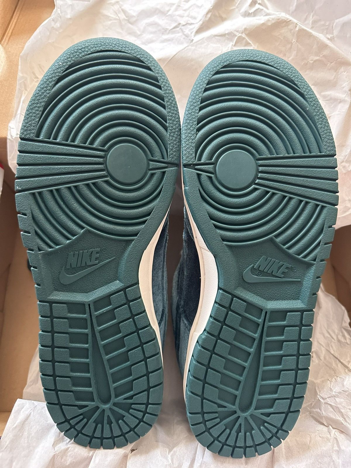 Nike Nike Dunk Low Velvet Teal Size US 7 / EU 40 - 6 Thumbnail