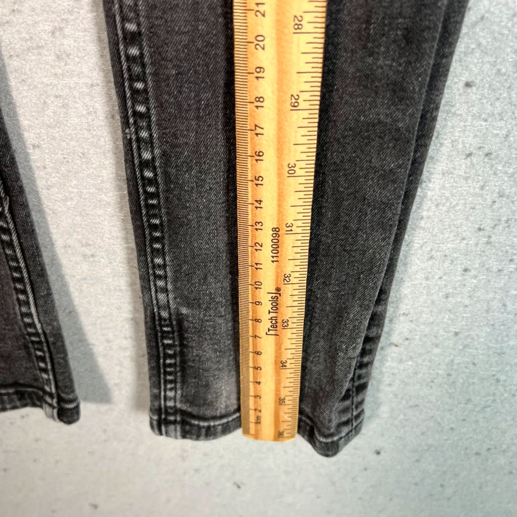 Cheap Monday Cheap Monday Black Slim Fit Denim Jeans Womens Size 27 x 30 Cotton Blend Slim Fit Jeans Black 27 30 Cotton Blend Denim Womens Jeans Cheap Monday Size 27" / US 4 / IT 40 - 7 Thumbnail