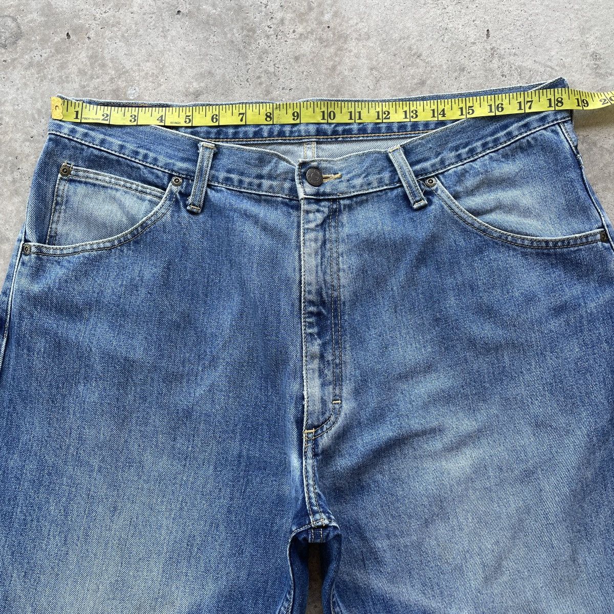 Eddie Bauer × Jean Vintage Eddie Bauer Faded Baggy Denim Jeans Pants W37x30 Size US 37 - 5 Thumbnail