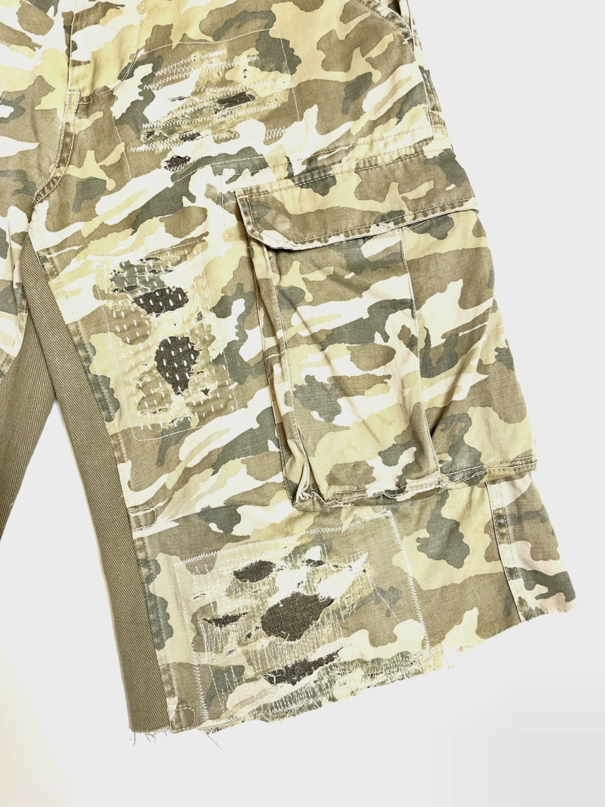 Japanese Brand Japanese brand Real Crush reworked shorts Size US 30 / EU 46 - 4 Thumbnail