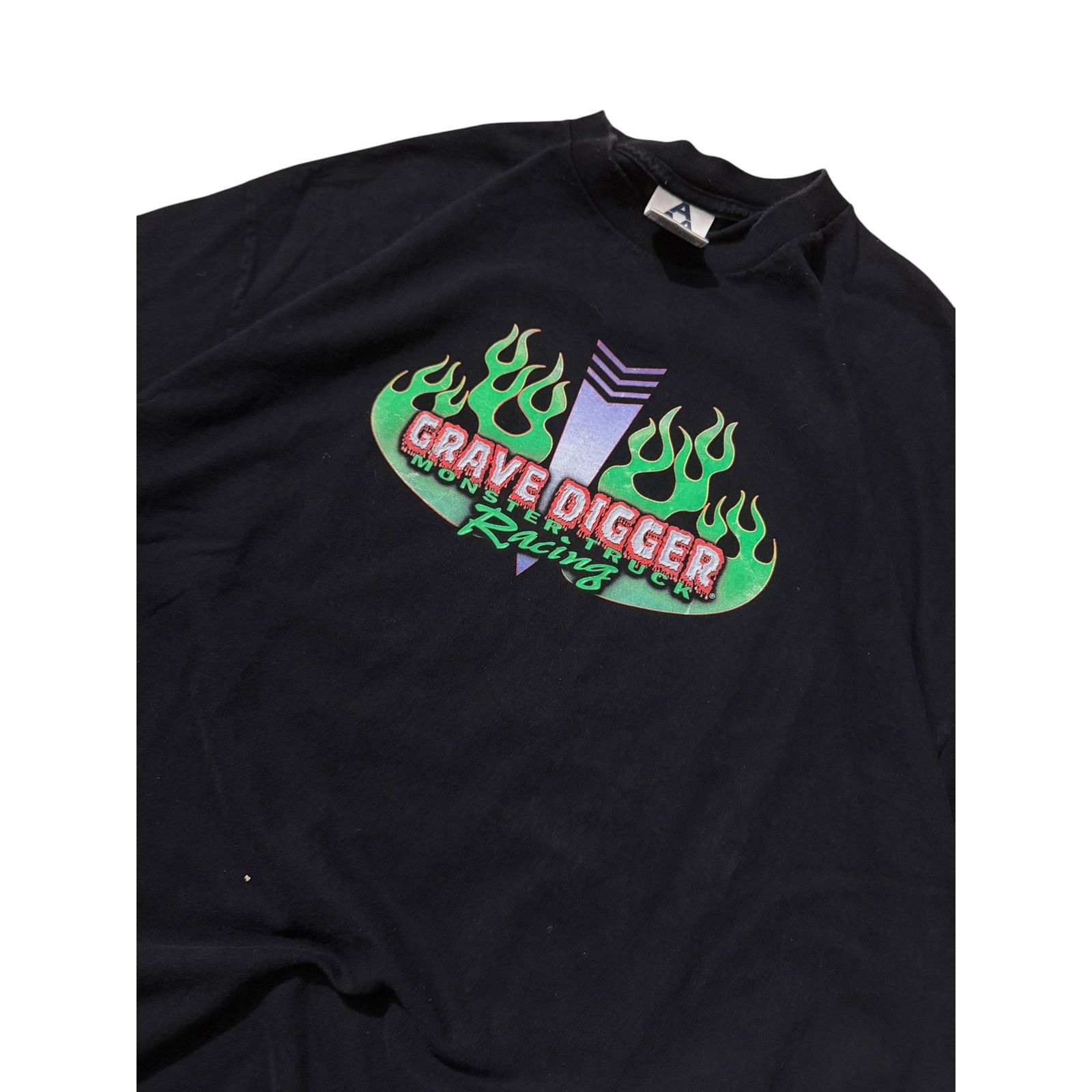 Vintage Vintage Grave Digger Monster Truck Racing Tee - Green Flames Size US XXL / EU 58 / 5 - 2 Thumbnail
