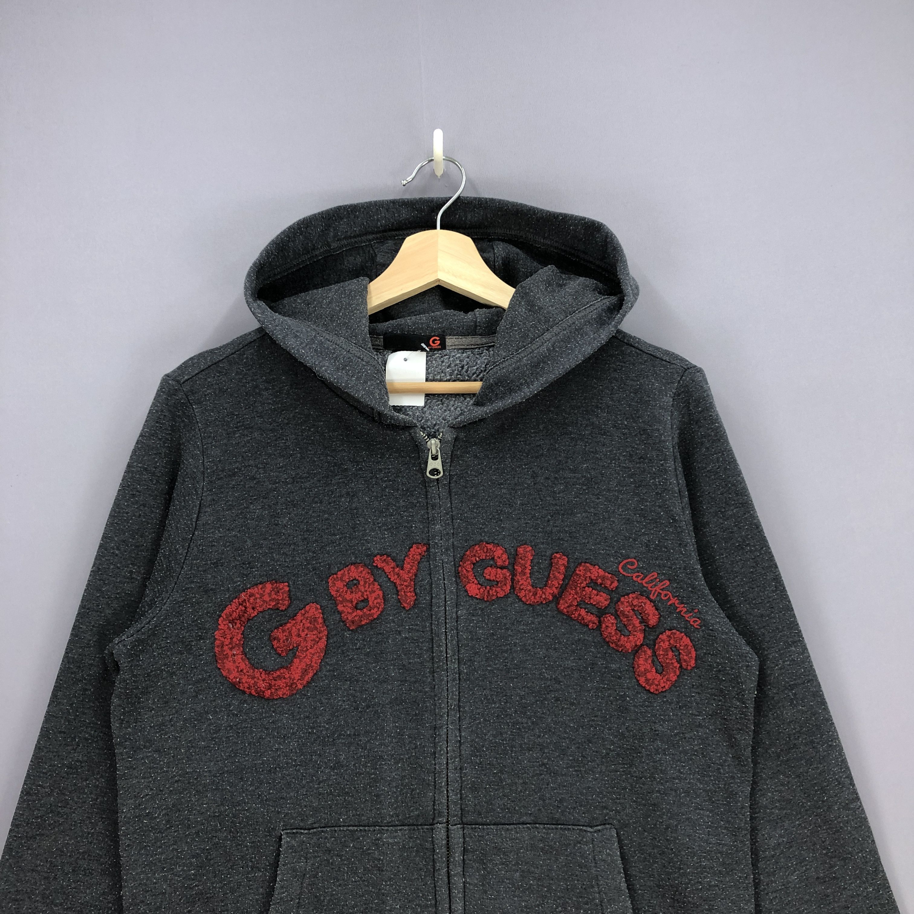 Guess Vintage Guess Sweater Hoodie Guess Sweater Hooded Size US M / EU 48-50 / 2 - 3 Thumbnail