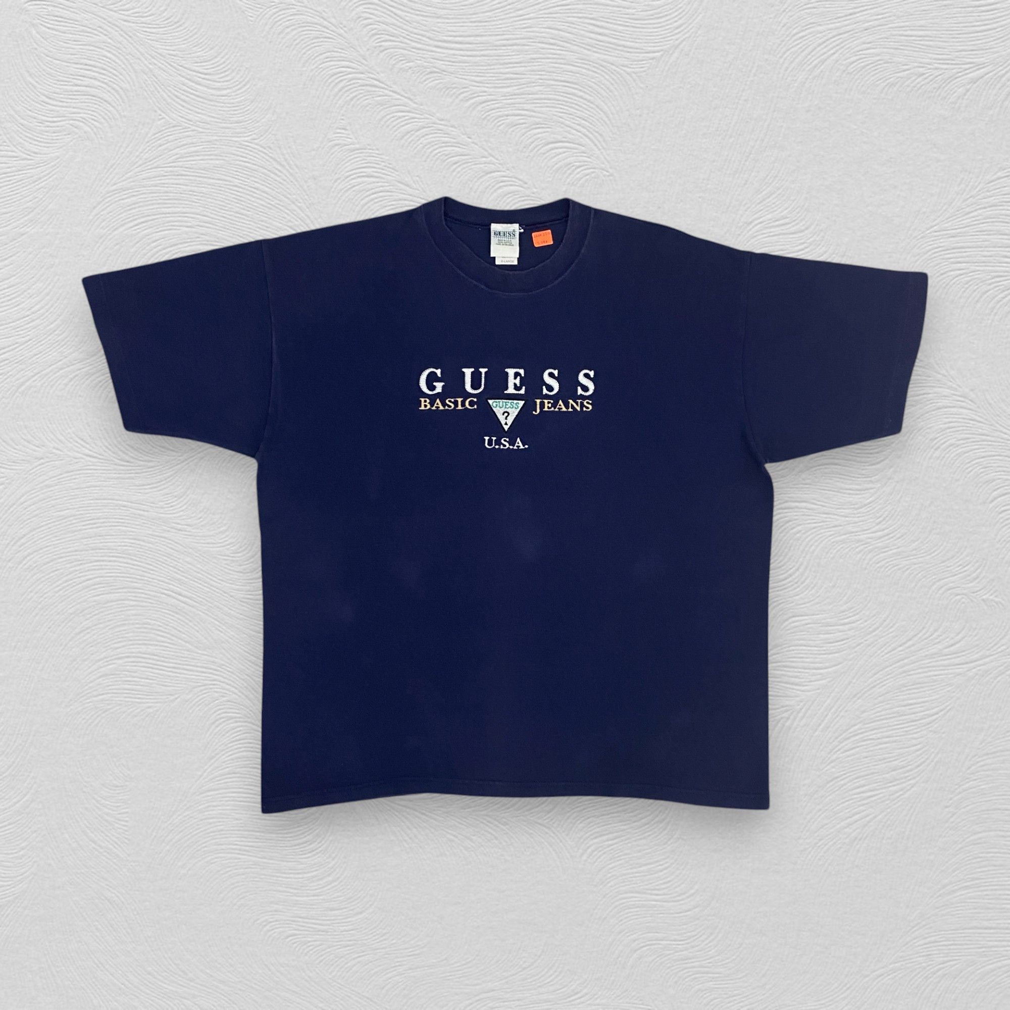 Guess Vintage Guess Basic Jeans TShirt USA - I092 Size US XL / EU 56 / 4 - 1 Thumbnail