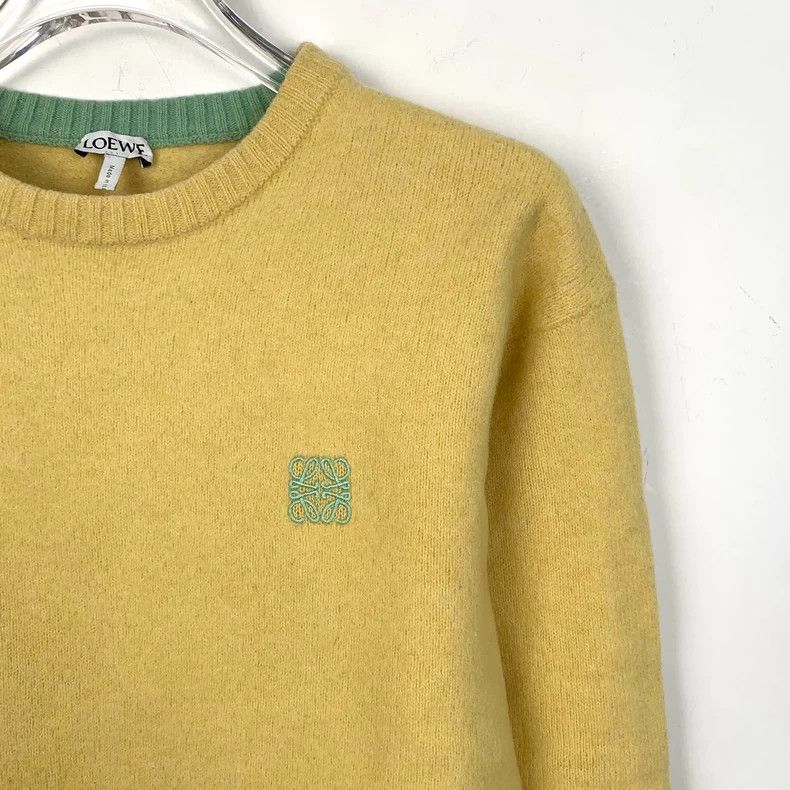 Loewe Loewe Yellow logo embroidered wool round neck long sleeve Size XS / US 0-2 / IT 36-38 - 3 Thumbnail