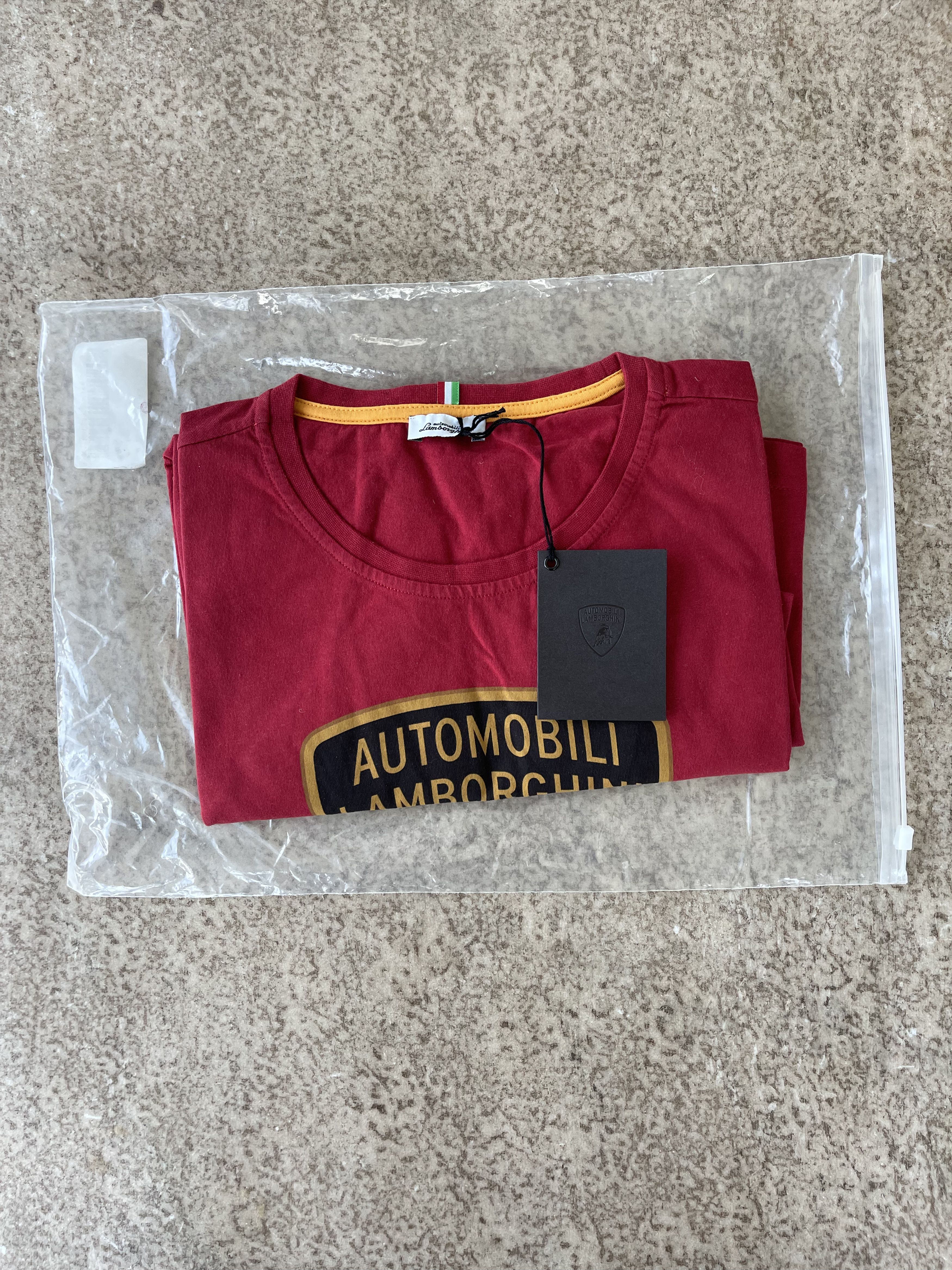 Lamborghini Lamborghini Red Crest Logo T-Shirt Size US M / EU 48-50 / 2 - 3 Thumbnail