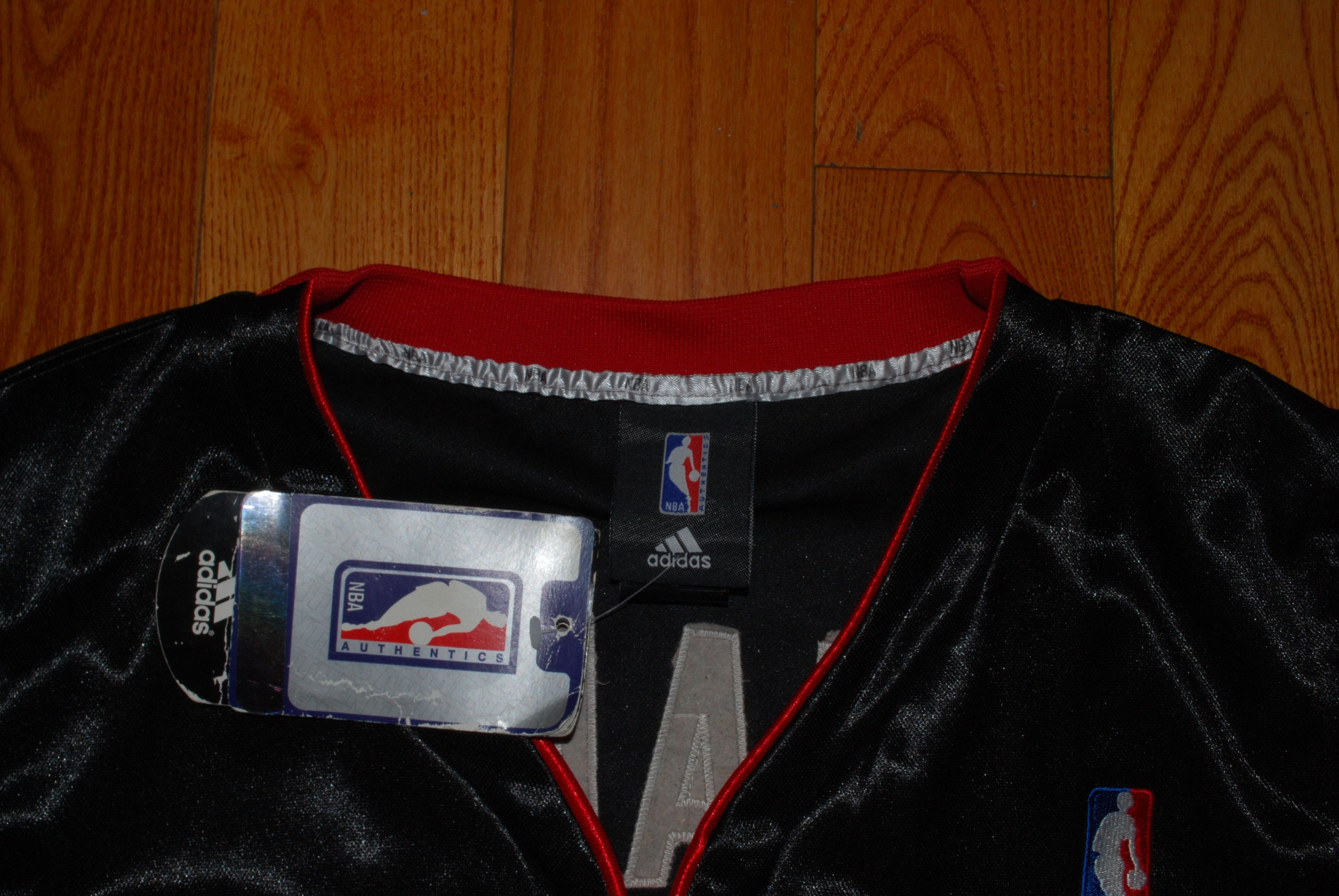 Adidas Adidas NBA Miami Heat Dwayne Wade NOS Jersey w/ Tags Size US L / EU 52-54 / 3 - 7 Thumbnail