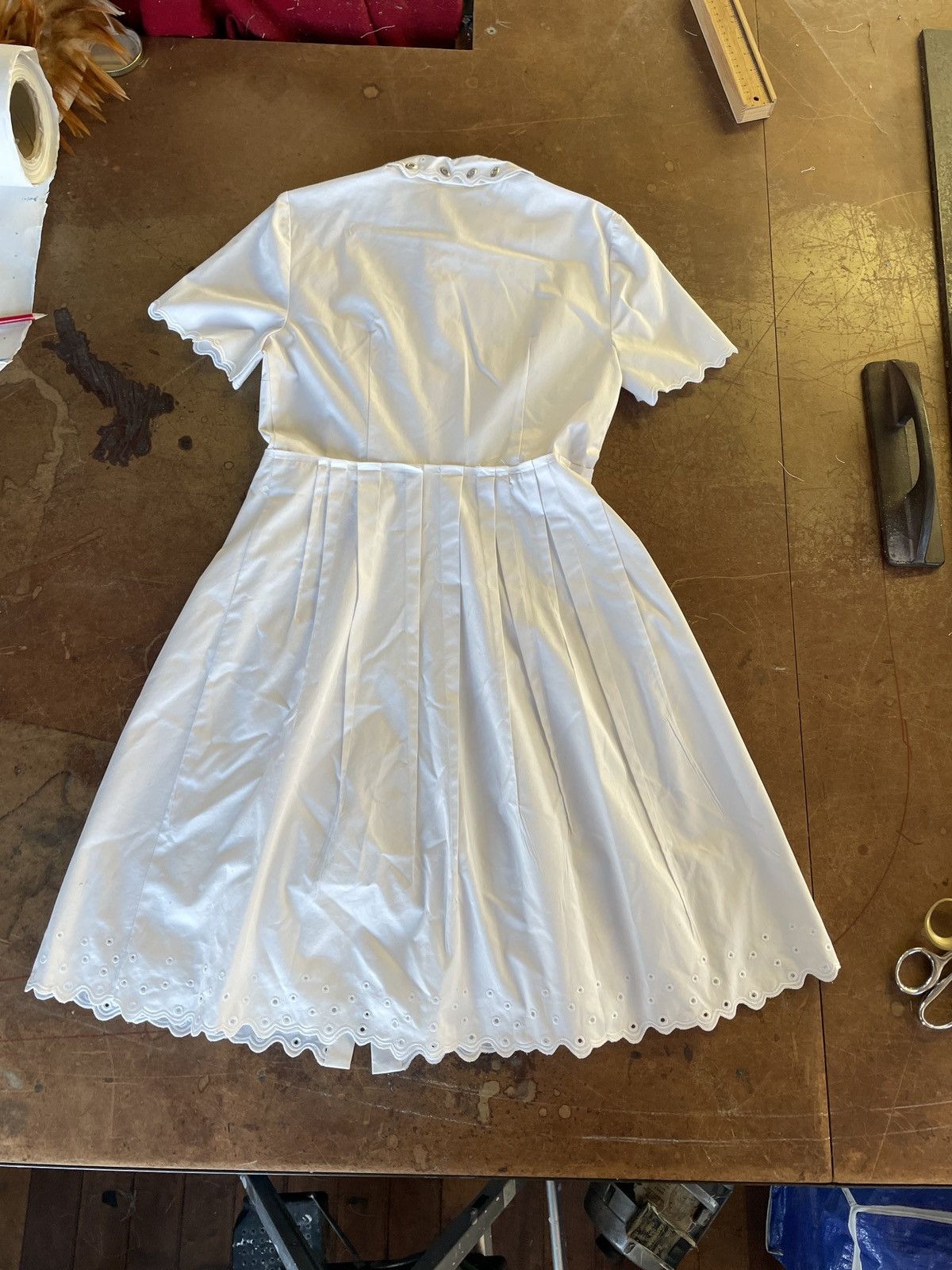 Elie Tahari Elie Tahari shirt dress with rivet and embroidered details Size S / US 4 / IT 40 - 8 Thumbnail