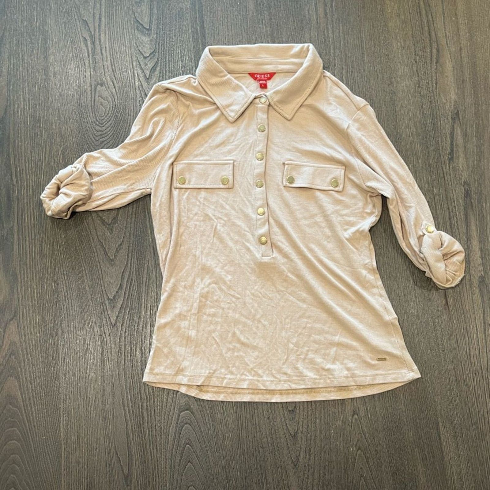 Guess NWOT Guess Light Beige Button Blouse Ribbed Knit Sz L Size L / US 10 / IT 46 - 1 Thumbnail