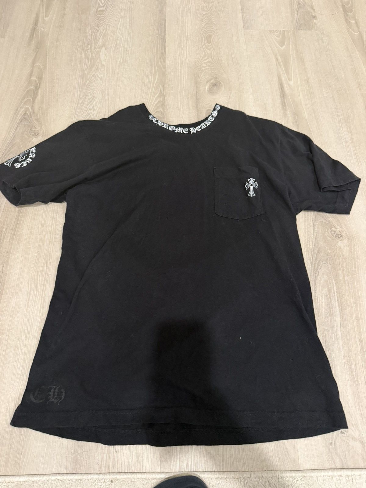 Chrome Hearts T shirt scroll neck cross Size US XL / EU 56 / 4 - 1 Thumbnail