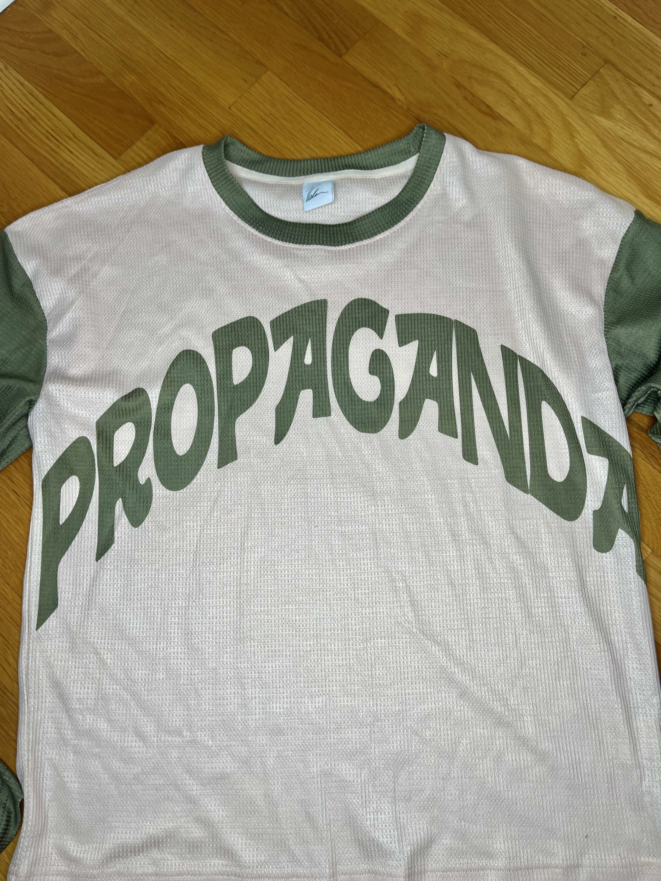 Vale Vale Lives Propaganda Thermal Size US M / EU 48-50 / 2 - 3 Thumbnail