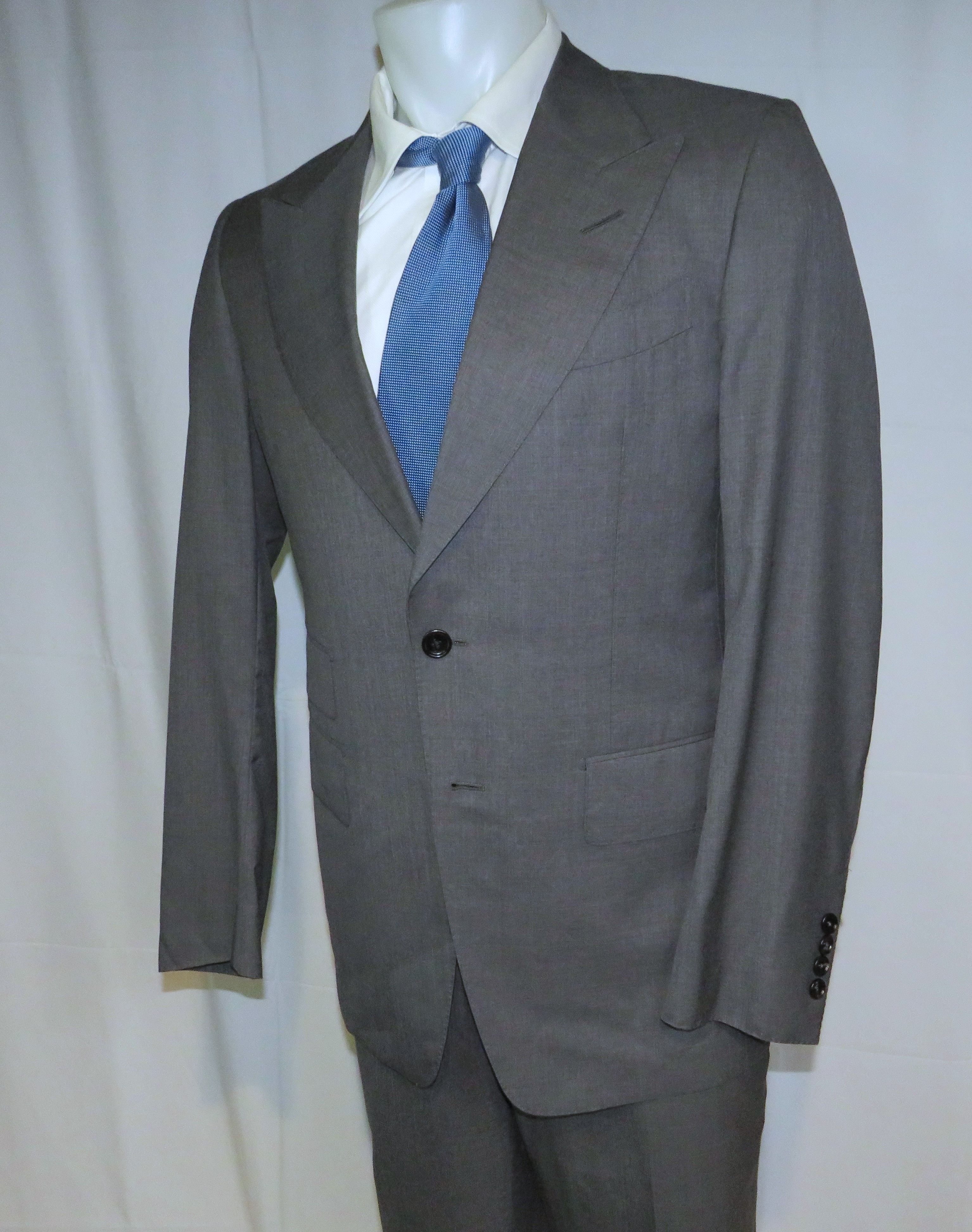 Tom Ford Shelton Current Silk Blend Solid Gray Two Button Suit 38R Size 38R - 7 Thumbnail