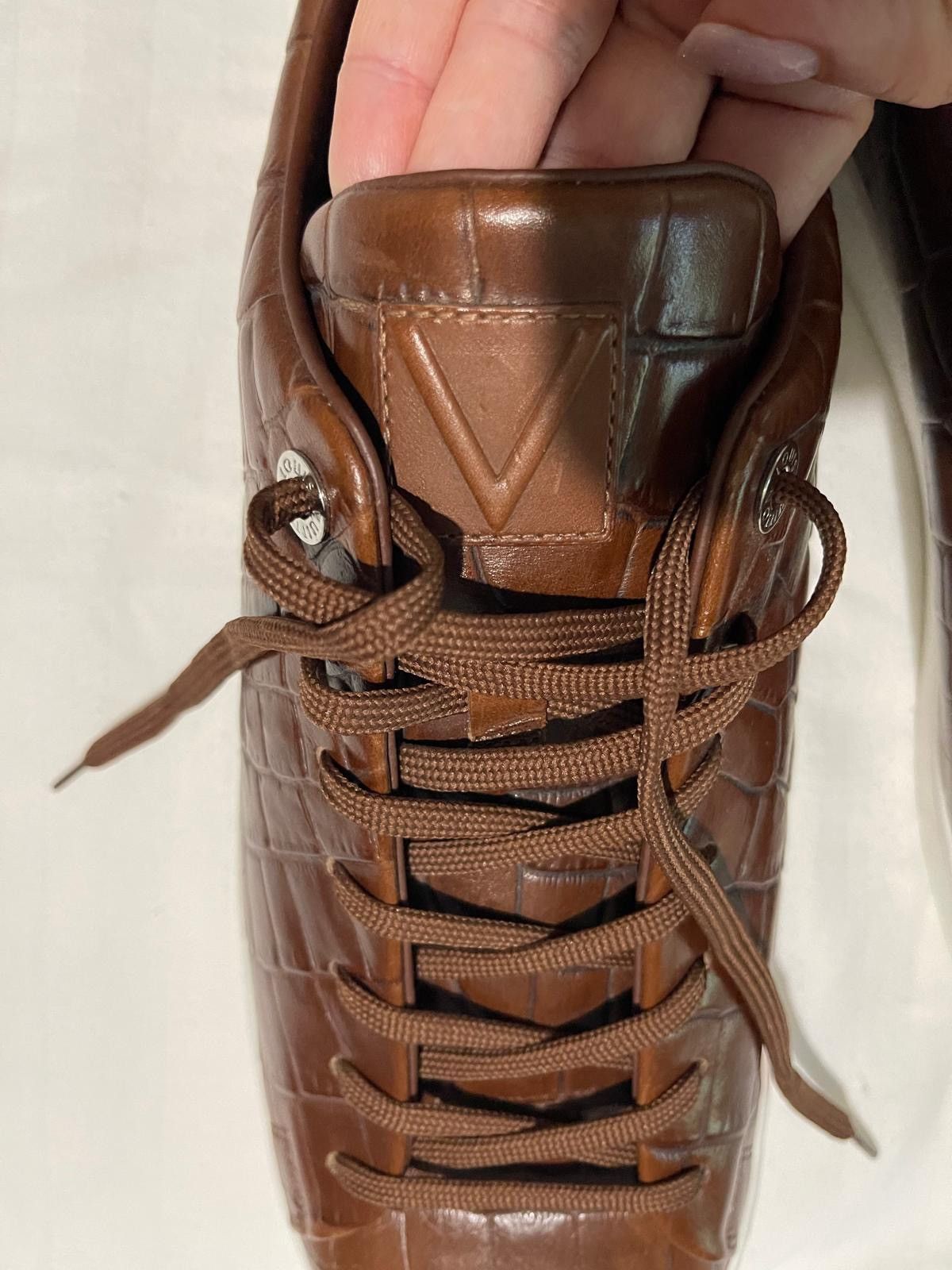 Louis Vuitton LV leather sneakers in very good condition size 12 Size US 12 / EU 45 - 4 Thumbnail