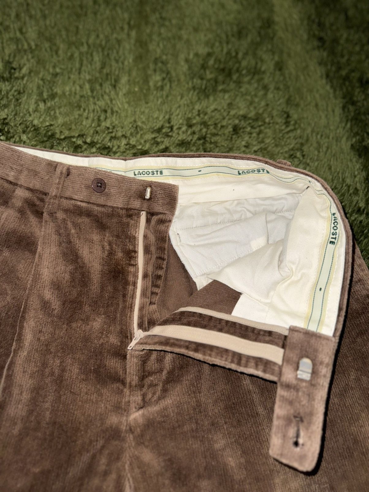 Lacoste [3] 00s Lacoste Japan Release Corduroy Two-Tuck Trousers Size US 31 - 3 Thumbnail
