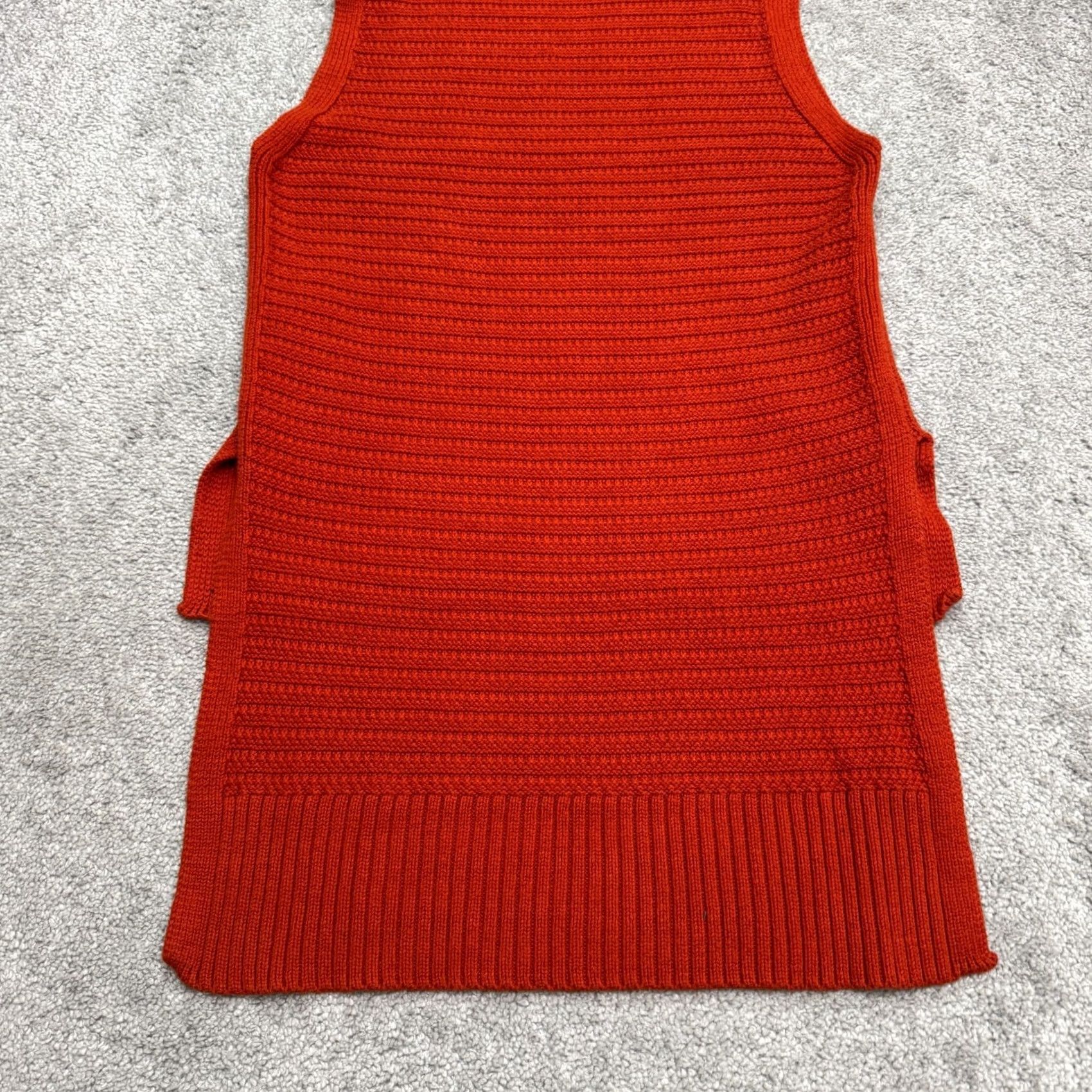 Banana Republic Banana Republic Turtleneck Vest Sweater Top Womens M Red Textured Knit Sleeveless Casual Size M / US 6-8 / IT 42-44 - 3 Thumbnail