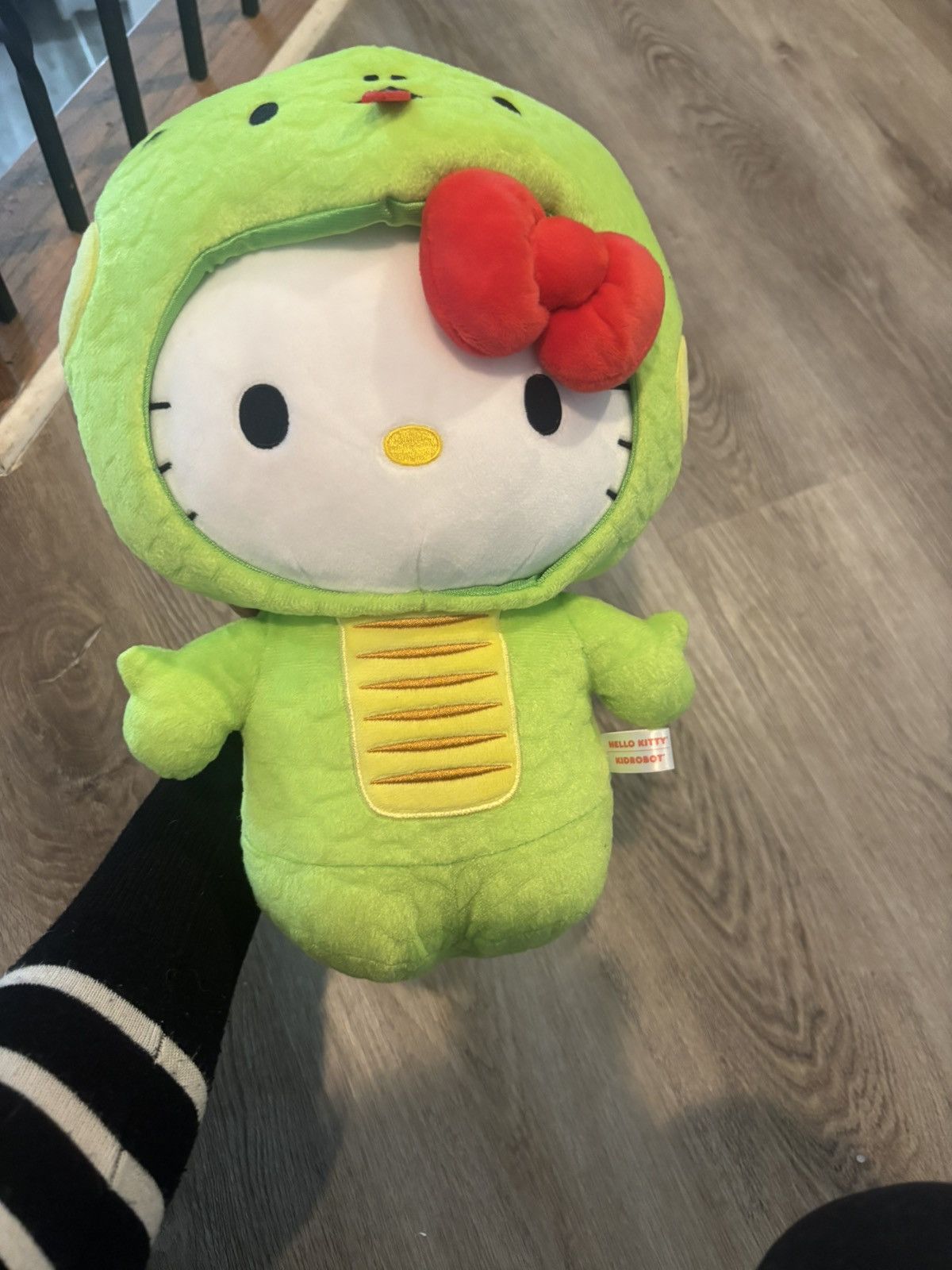 Kid Robot Kidrobot Hello Kitty 13-inch interactive plush Size ONE SIZE - 1 Thumbnail