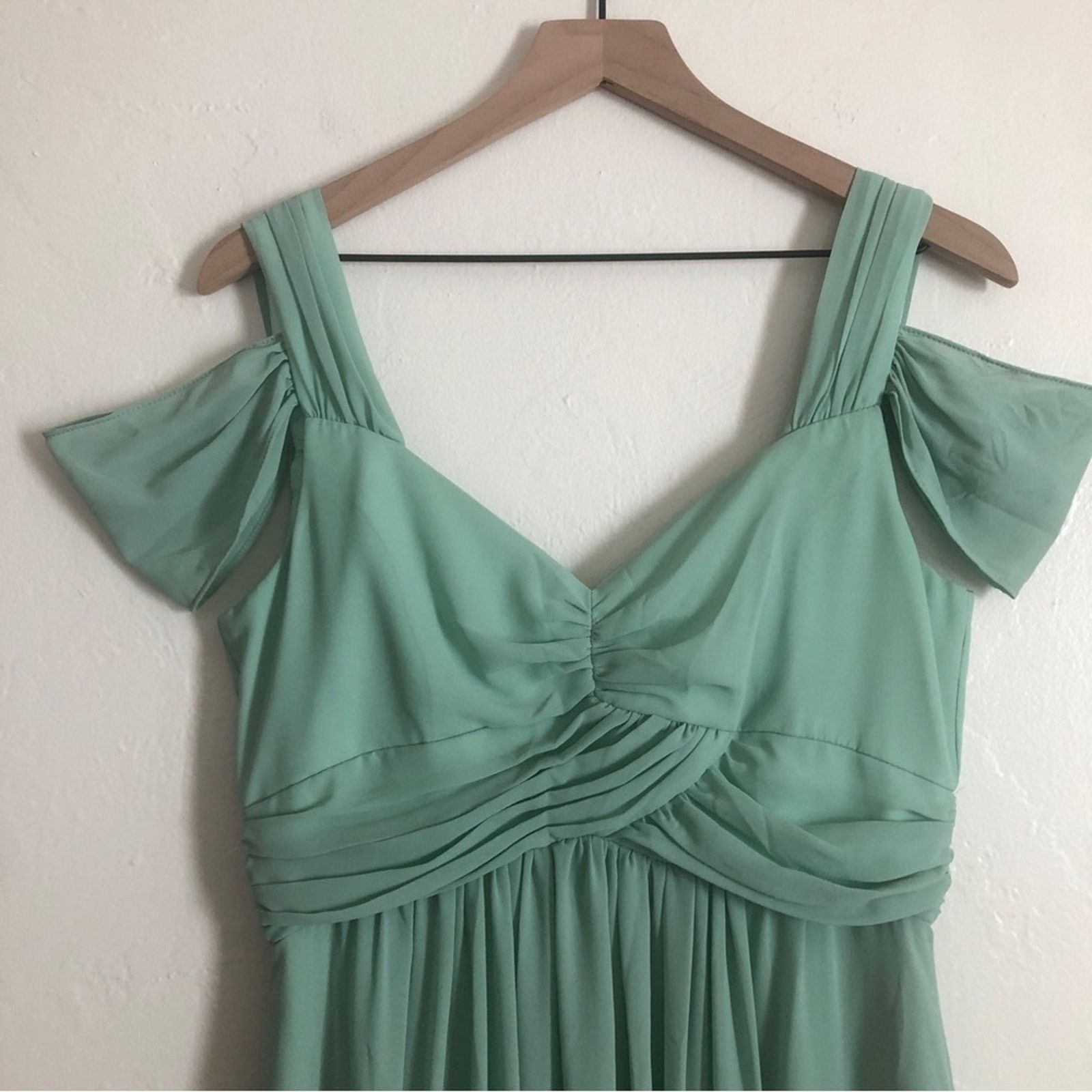 Other NWT Pinkblush Light Olive Chiffon Maternity Formal Dress Size S / US 4 / IT 40 - 2 Thumbnail