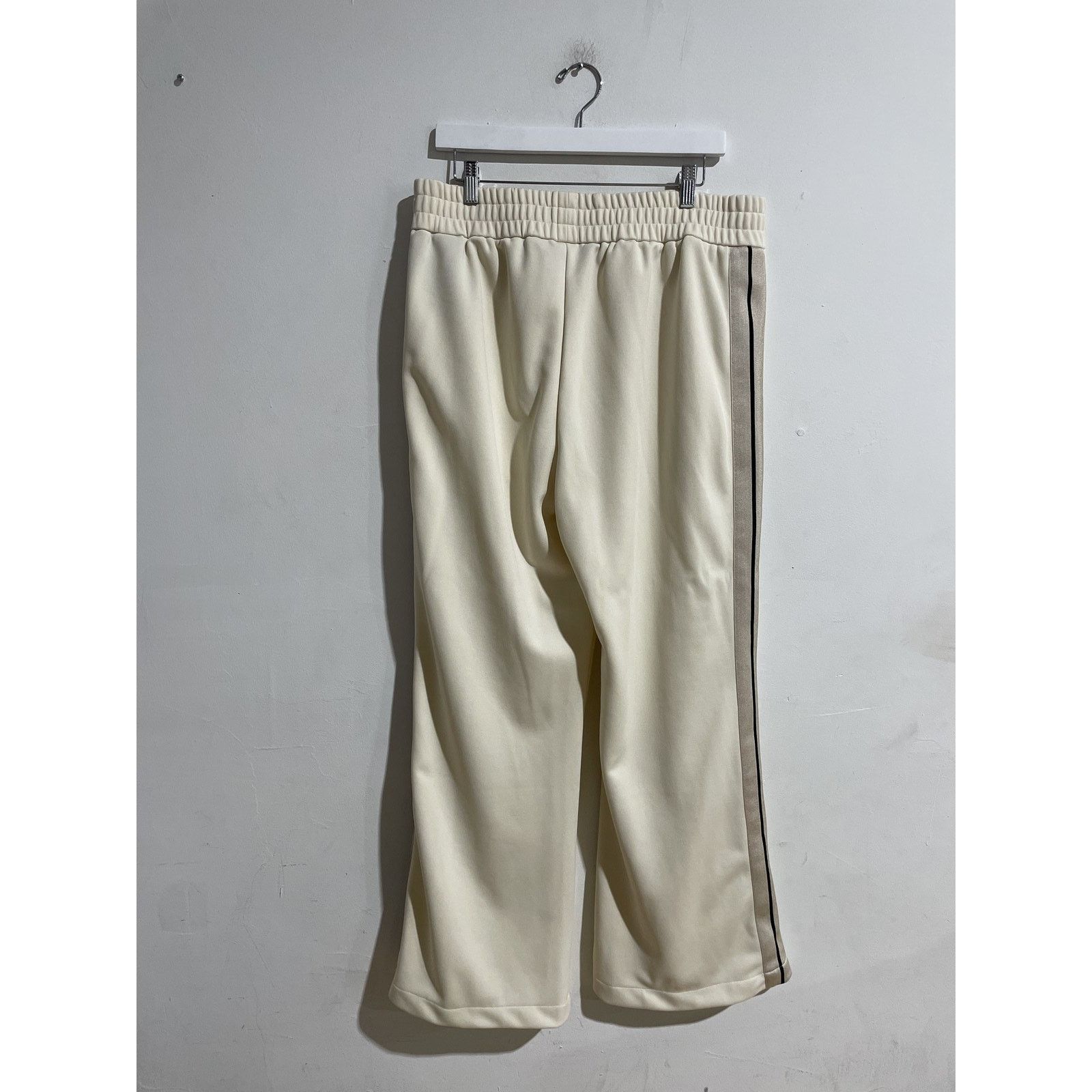 Palm Angels PALM ANGELS FLARE TRACK PANTS 'BUTTER' SIZE XL PREOWNED Size US 34 / EU 50 - 2 Thumbnail