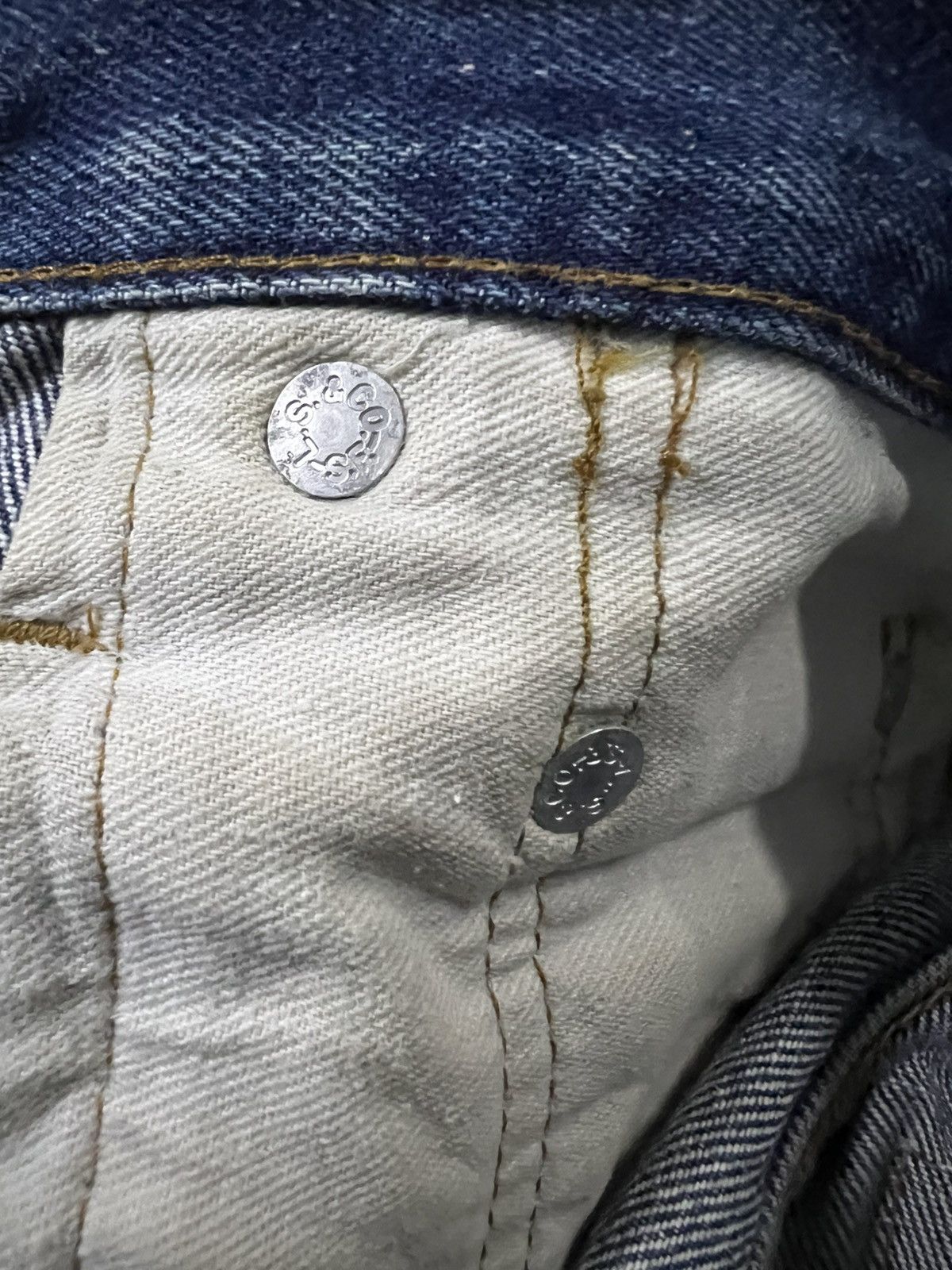 Levi's Vintage 1993 Levis 501 E Selvedge Distressed Ripped Jean Size US 29 - 19 Thumbnail