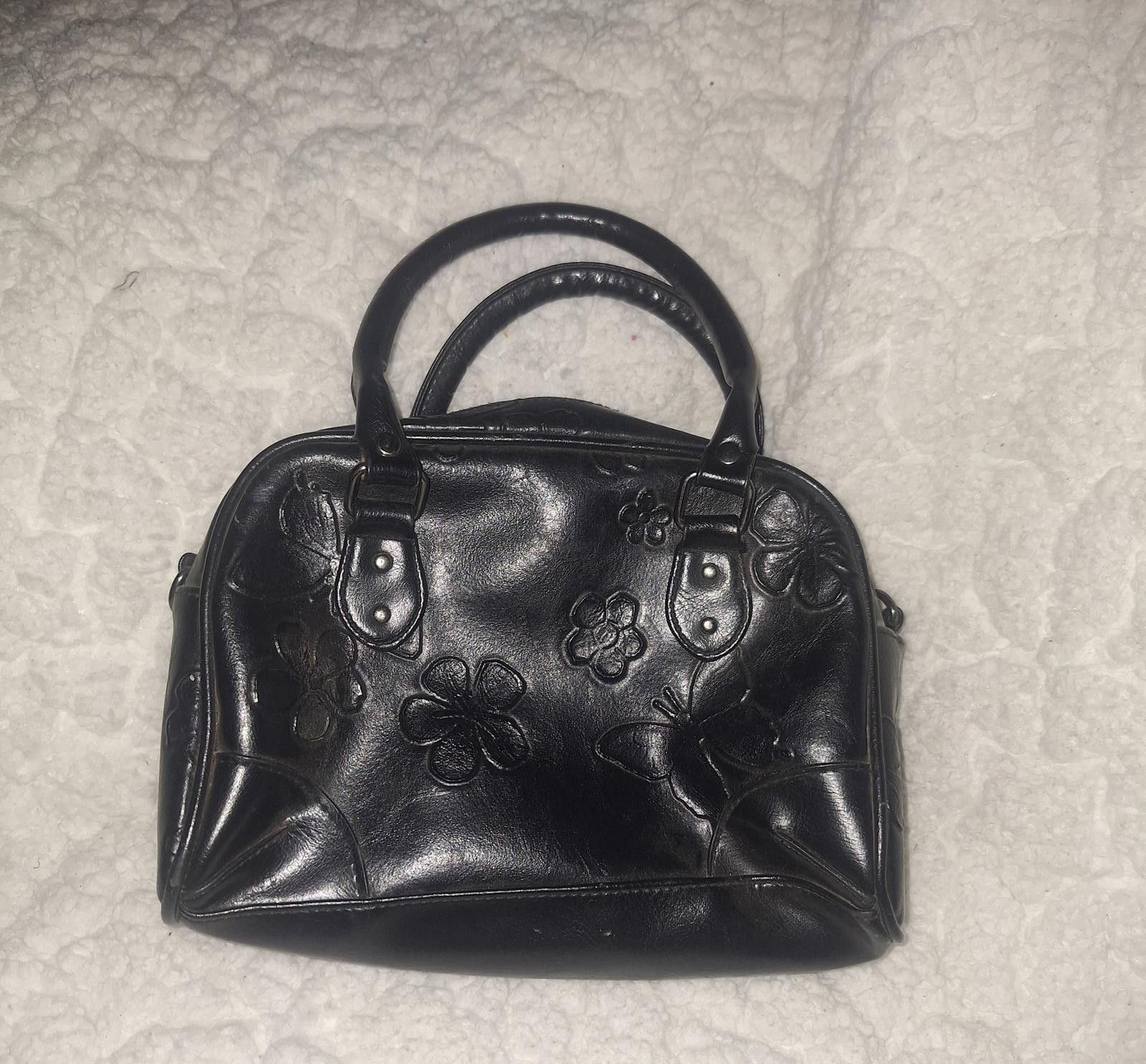 Designer Flower Embossed Leather Purse - Black Size ONE SIZE - 8 Thumbnail