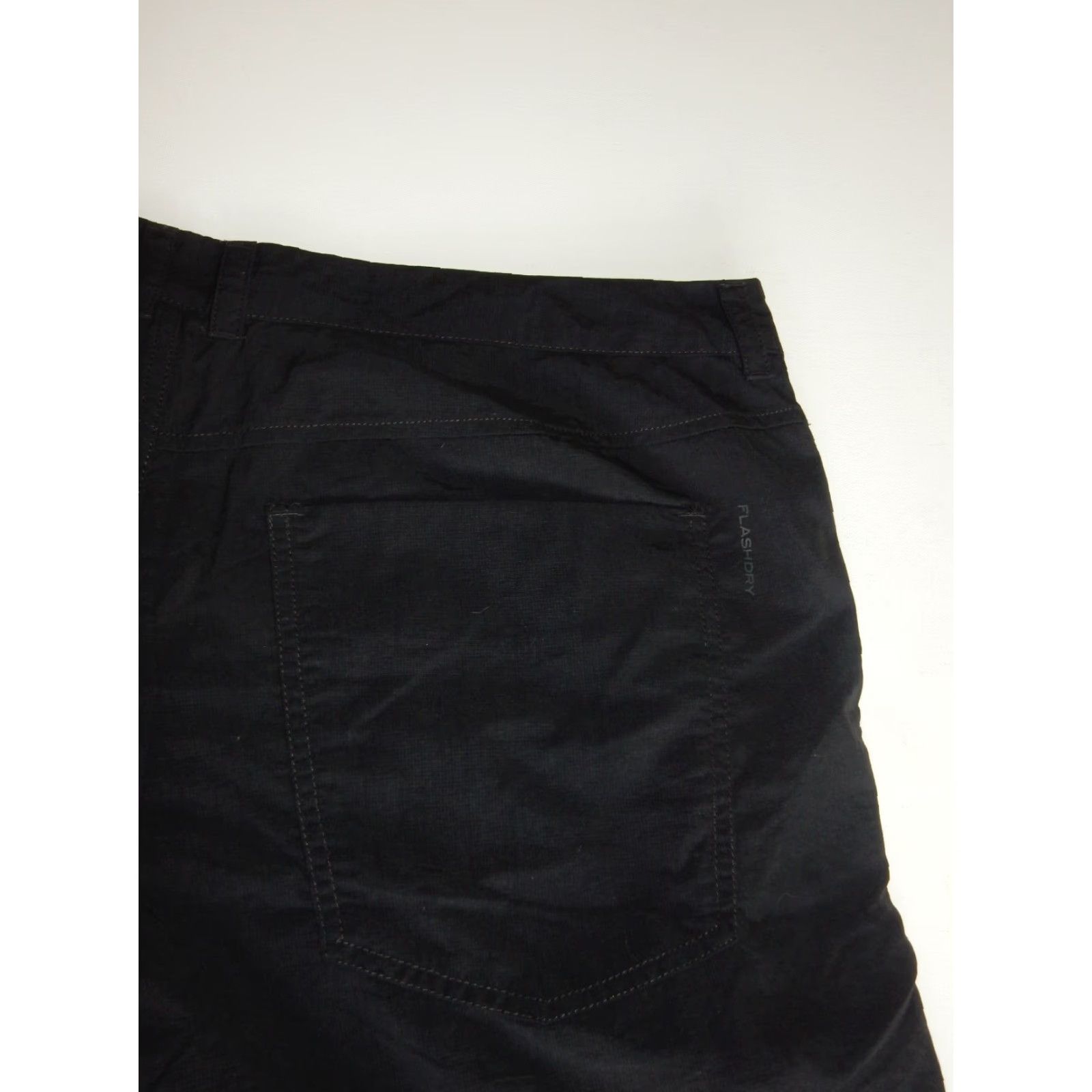 The North Face The North Face Men's Shorts Size 40 Black Solid Chino Flat Front Polyester 42 Waist 9 Inseam Mens Size US 40 / EU 56 - 5 Thumbnail