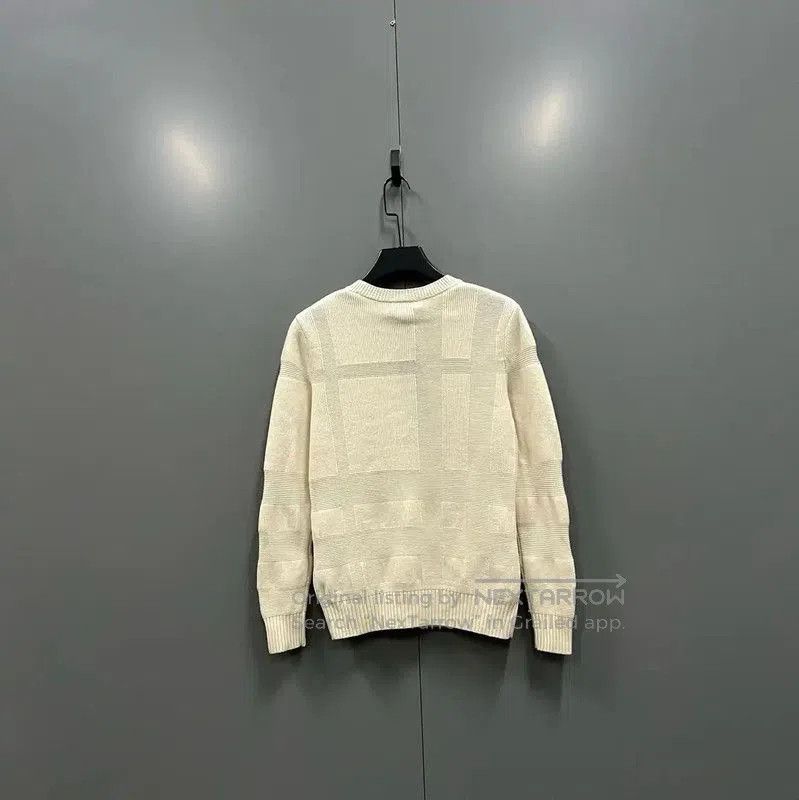 Burberry Burberry Women's Light Beige Wool Sweater. Size S / US 4 / IT 40 - 2 Thumbnail