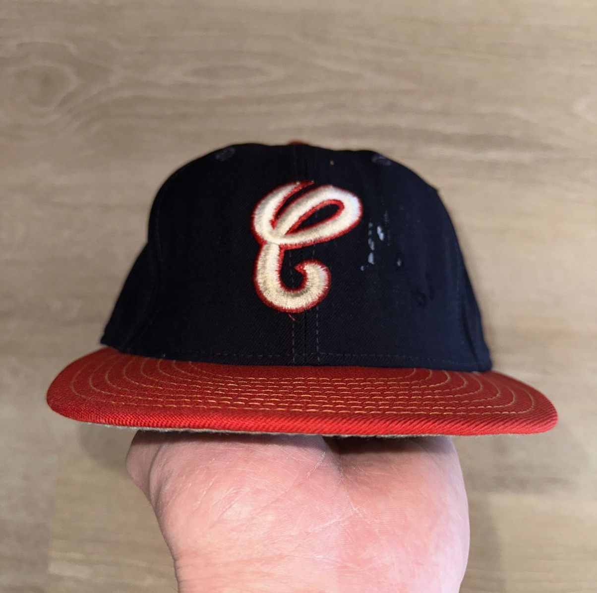 MLB × New Era × Vintage Vintage 80’s Chicago White Sox New Era Fitted Hat Size 7 5/8 Size 38 - 1 Thumbnail