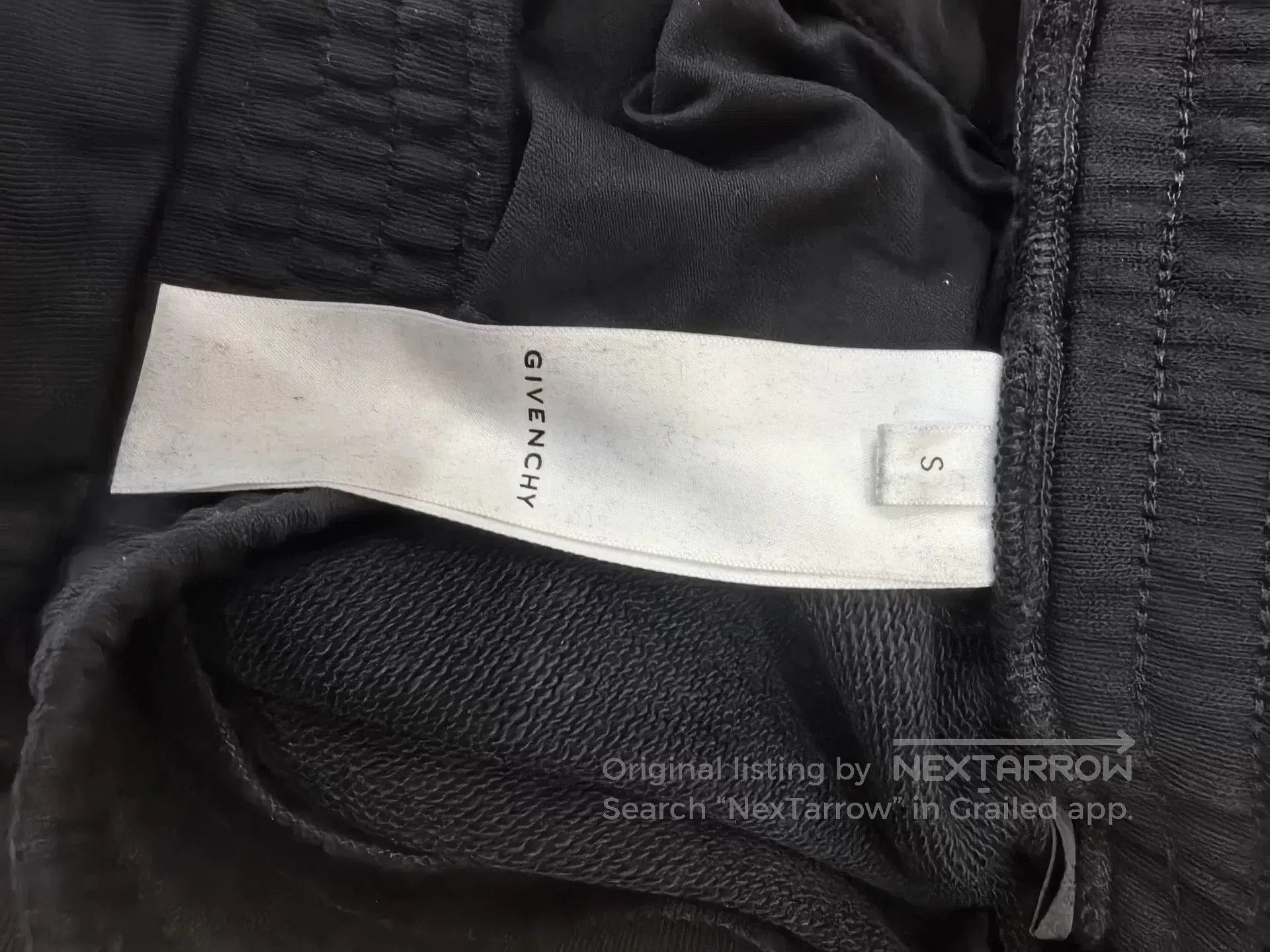 Givenchy Givenchy Black 4G Logo Bermuda Shorts. Size US 31 - 4 Thumbnail