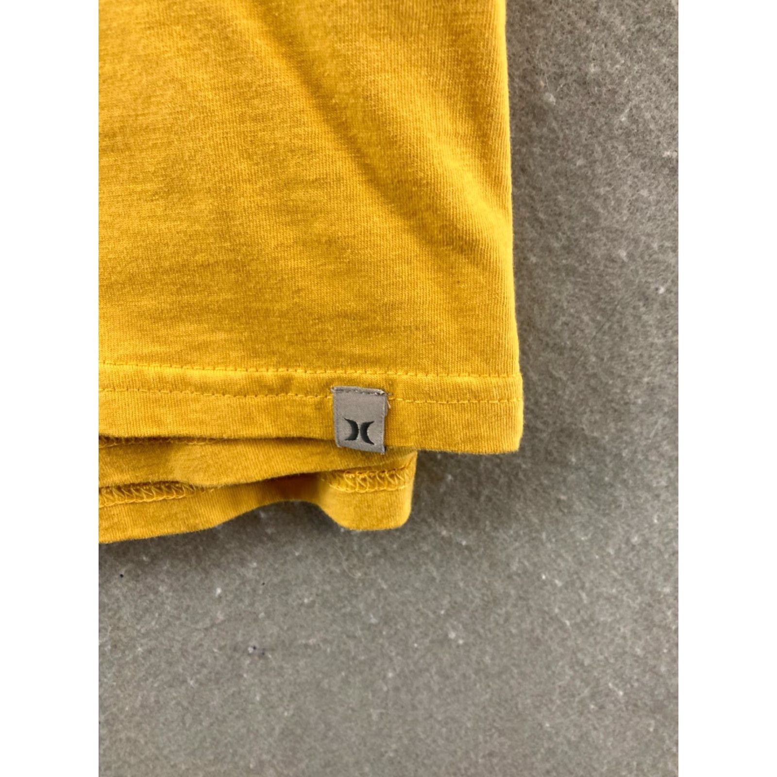 Hurley Hurley Men's TShirt 2XL Yellow Logo Shirt Adult 2XL Yellow Hurley Logo Beach Colorful 90s Mens Size US XXL / EU 58 / 5 - 7 Thumbnail
