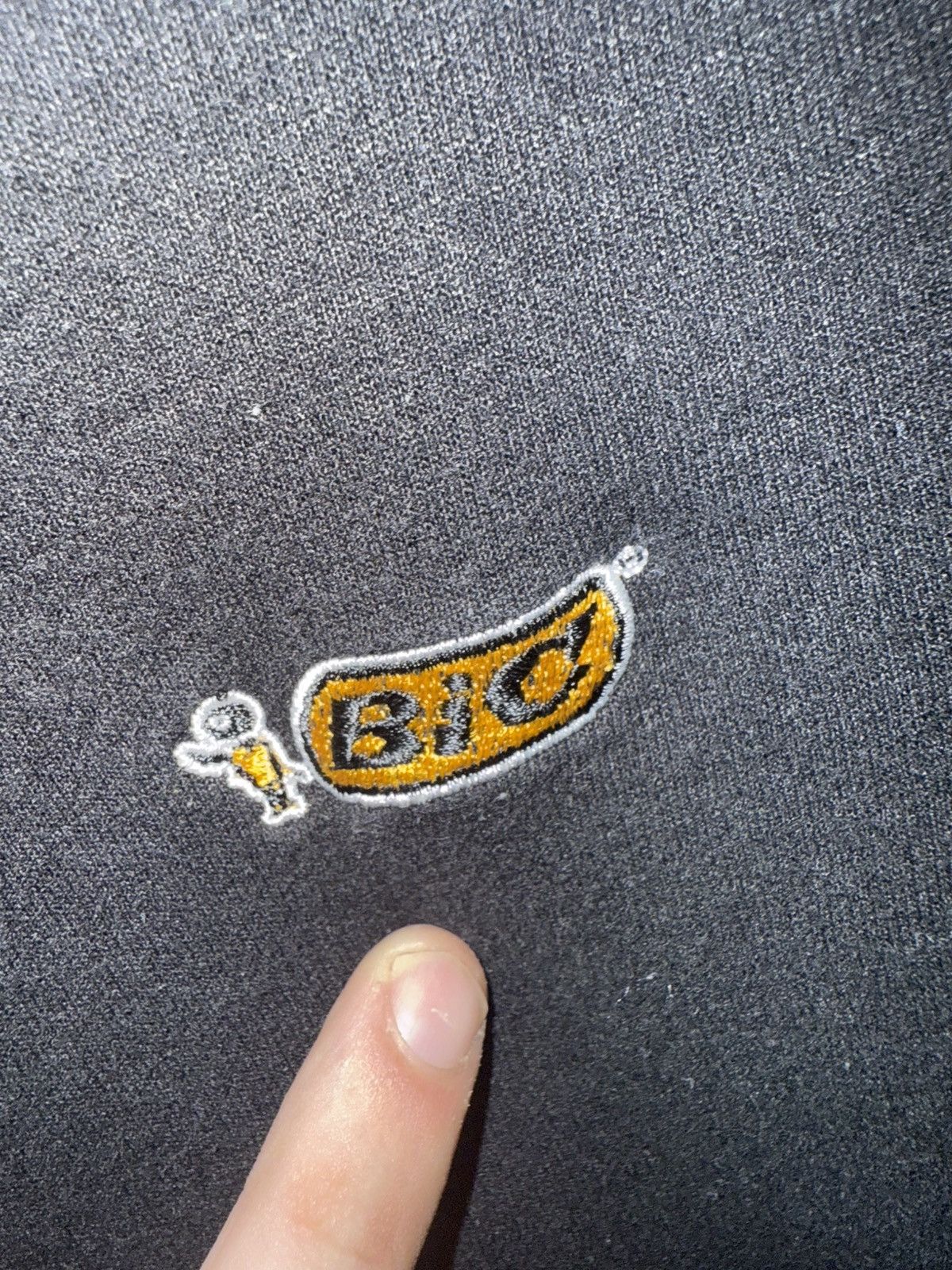Vintage EMBROIDERED BIC LIGHTERS CREWNECK Size US M / EU 48-50 / 2 - 4 Thumbnail