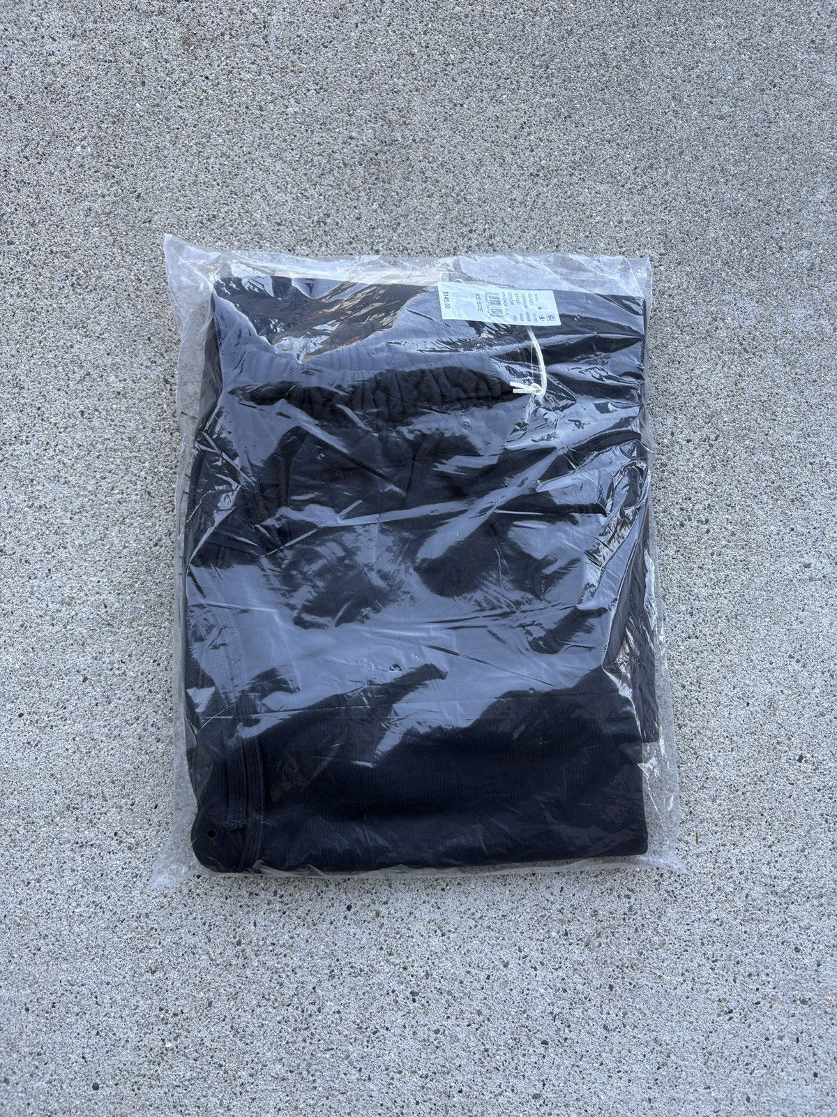 Fear of God Black Fear of God Essentials Fleece Flare Sweatpants Sz. S Size US 32 / EU 48 - 3 Thumbnail