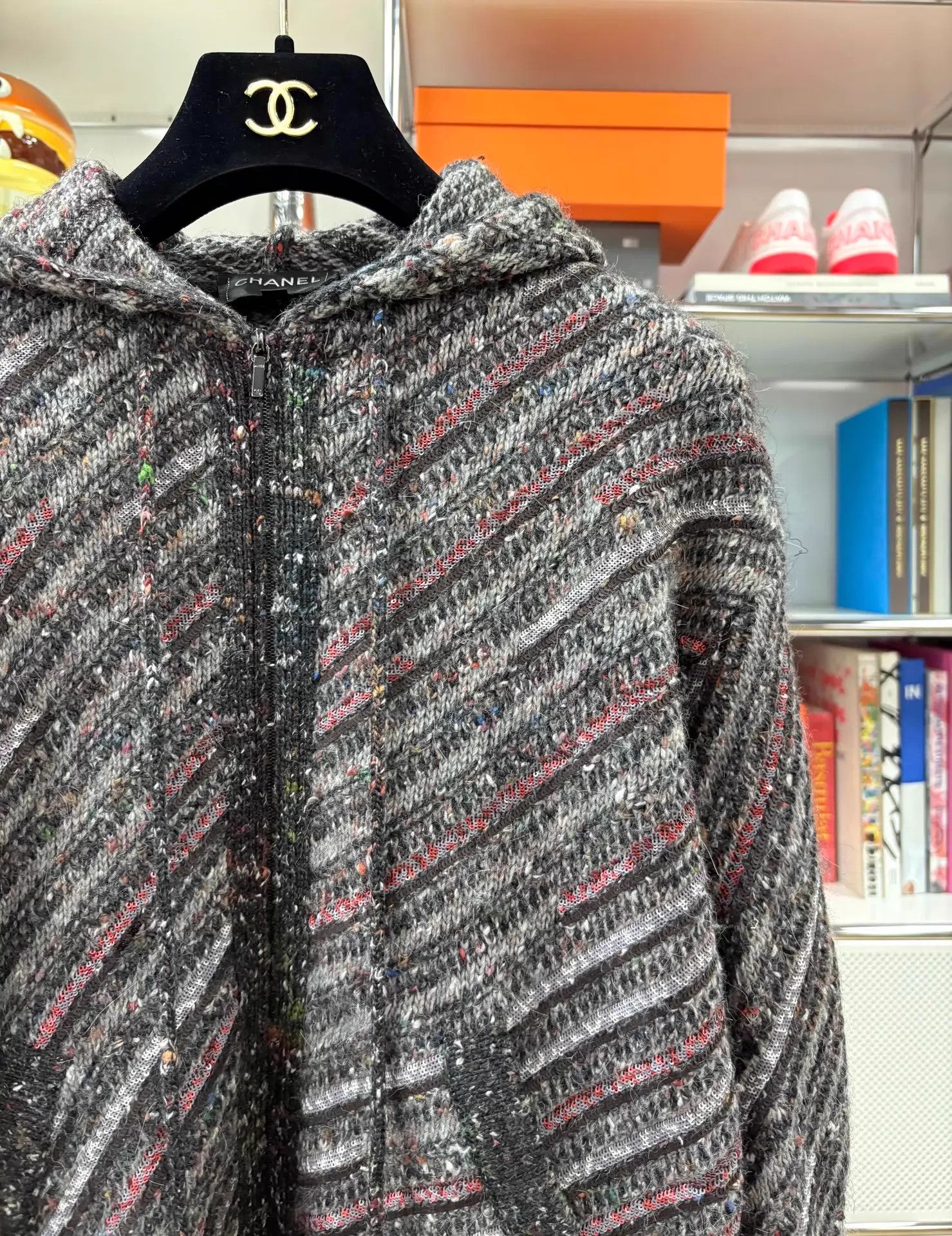 Chanel Chanel Sequin Knit Hoodie Jacket Oversized 34 Size XS / US 0-2 / IT 36-38 - 2 Thumbnail