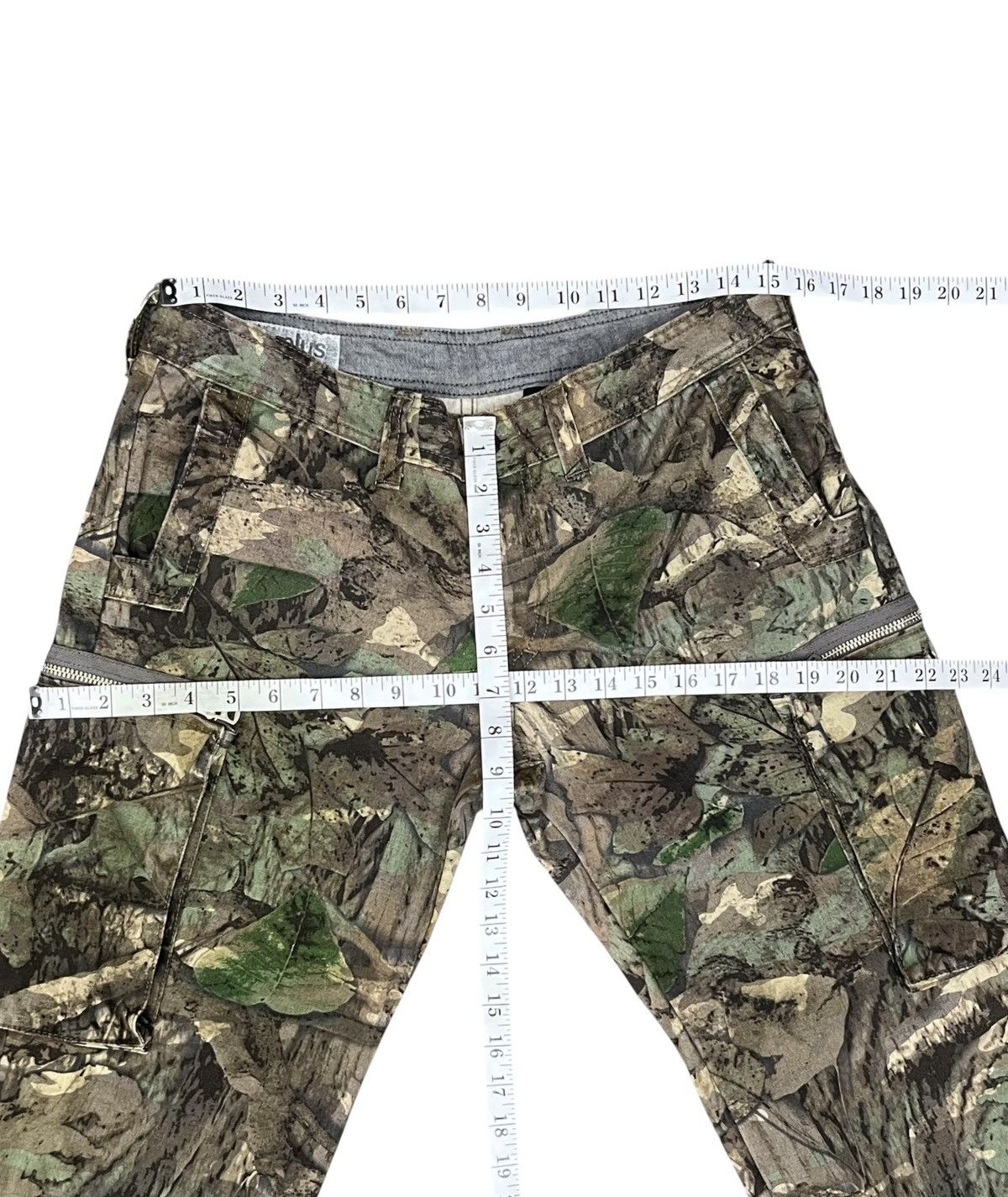 Japan Blue Vintage Blueway Surplus Realtree Camo Cargo Shorts Size US 30 / EU 46 - 11 Thumbnail