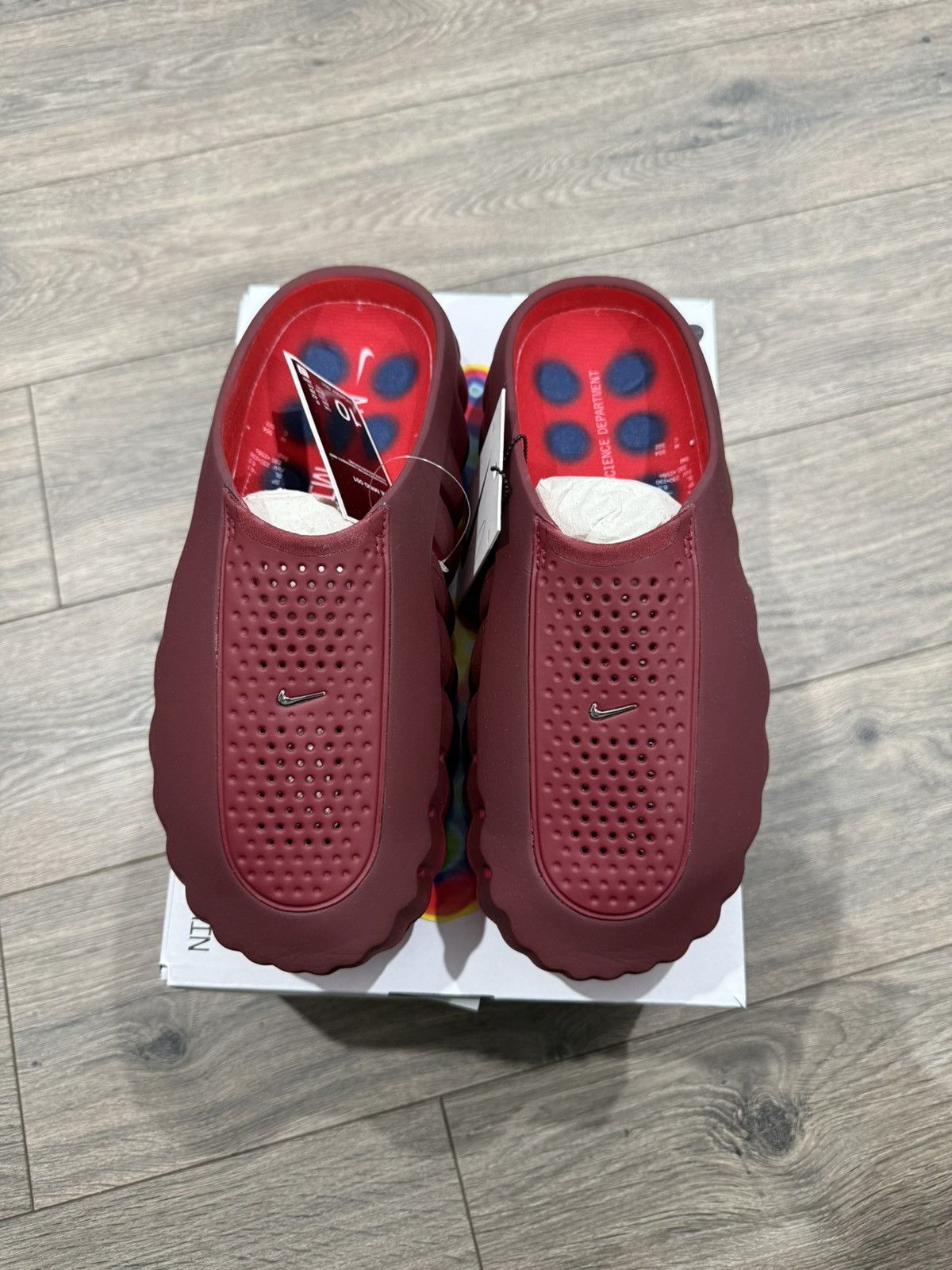 Nike Mind 001 Team Red Size 10 mens ships today!