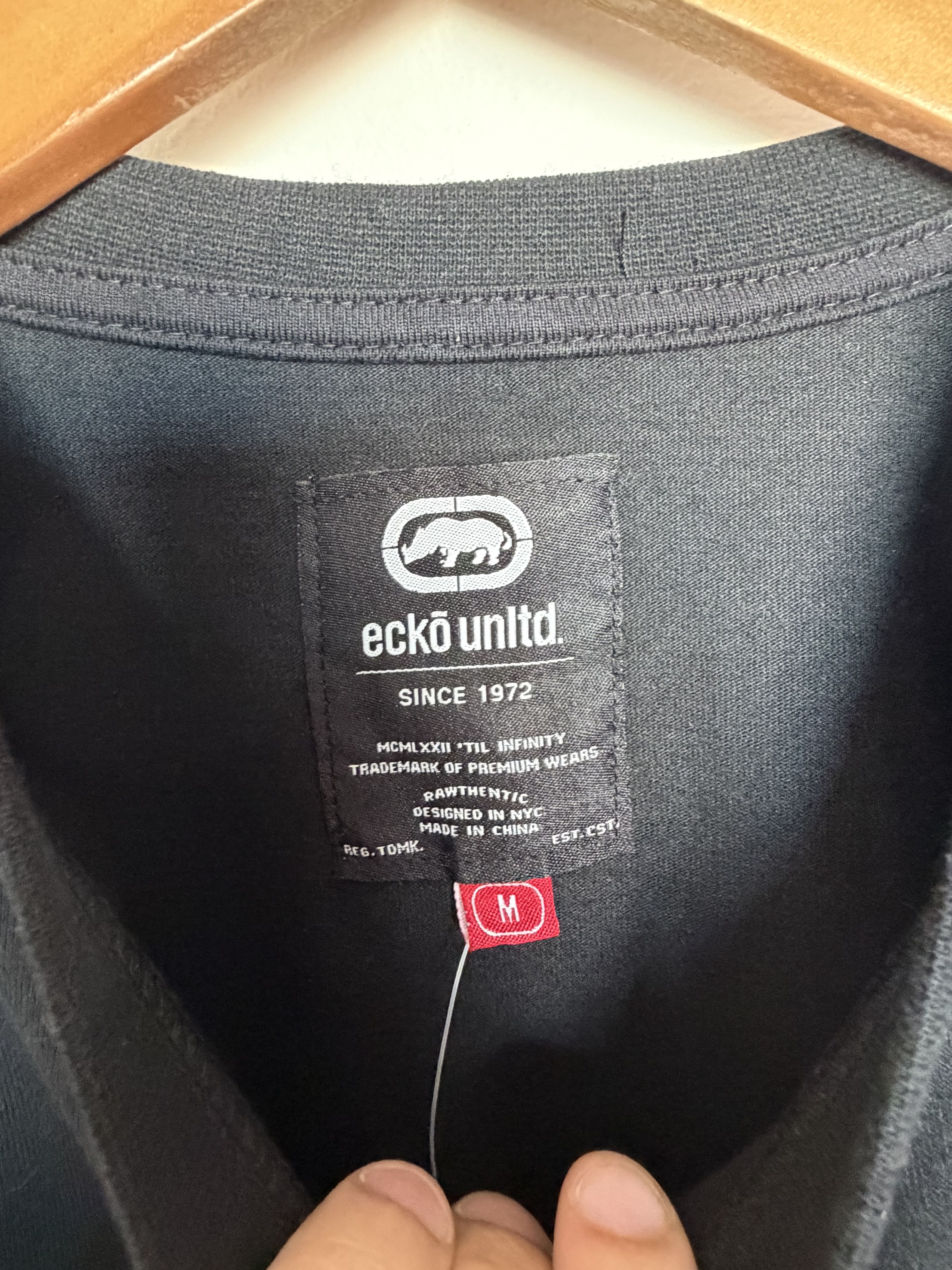 Marc Ecko Ecko Football Club Tee Black Red Y2K Streetwear Medium BNWT Size US L / EU 52-54 / 3 - 3 Thumbnail