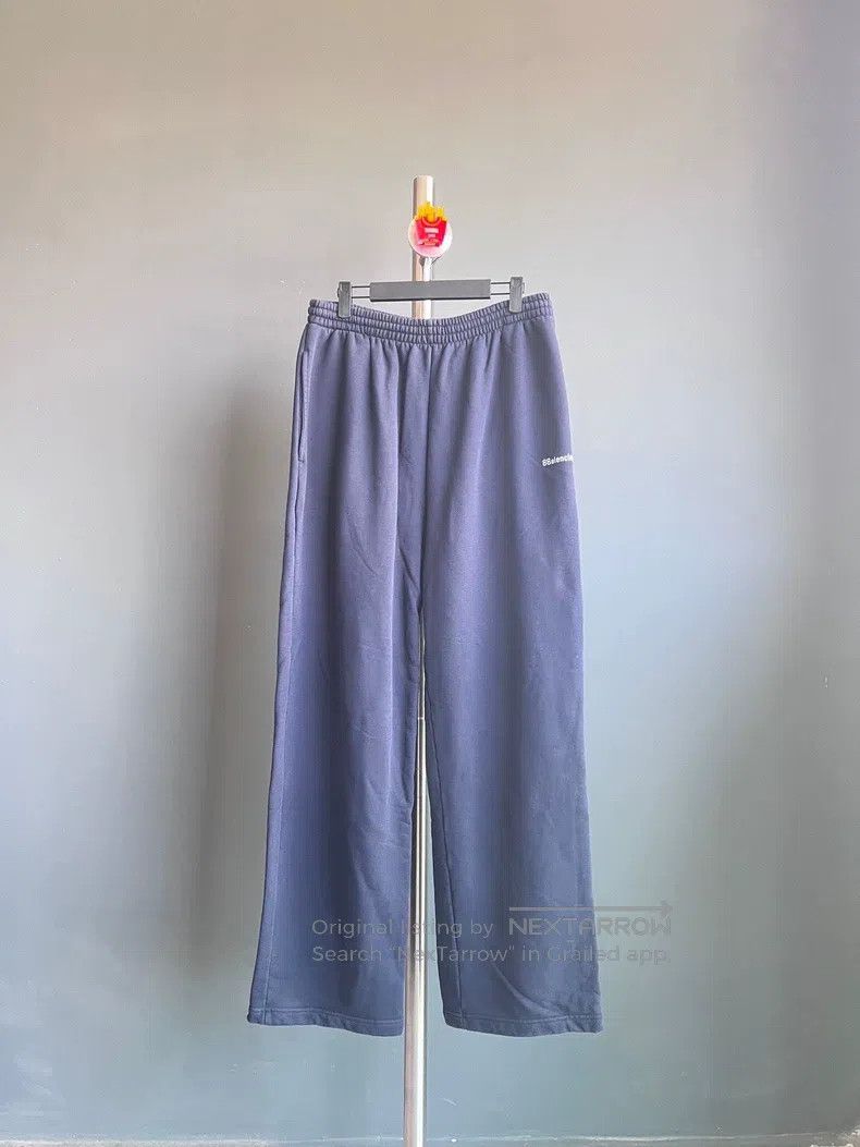 Other Balenciaga size S Embroidered Logo Sweatpants Size US 27 - 1 Thumbnail