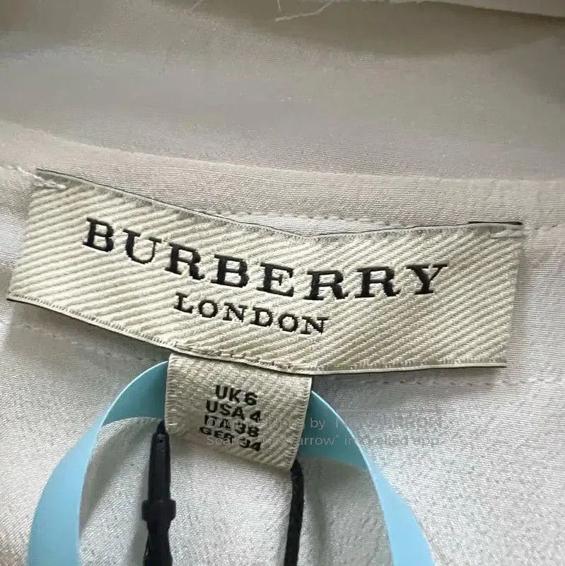 Burberry Burberry White Cotton Long Sleeve Blouse. Size XXS / US 00 / IT 34 - 4 Thumbnail