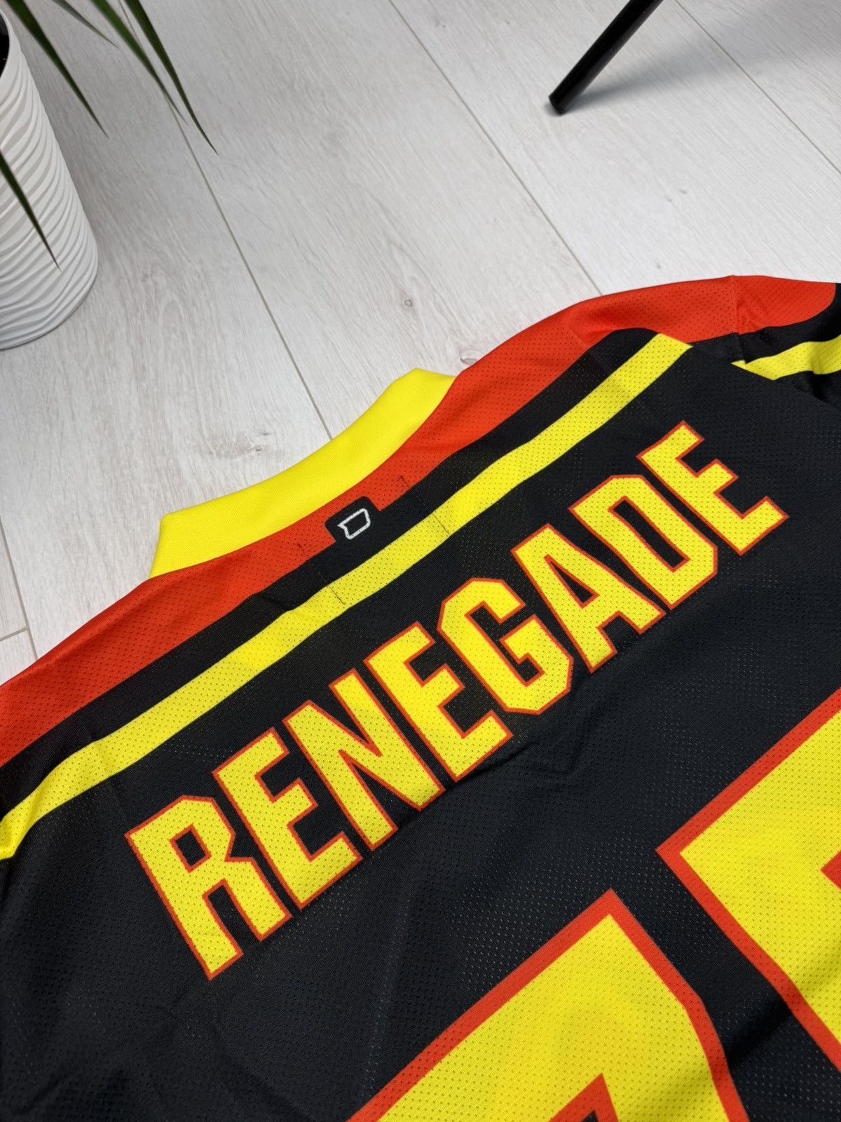 NHL Custom Owayo SC BG Baregraben Bern 75 RENEGADE Hockey Jersey Size US XL / EU 56 / 4 - 18 Thumbnail