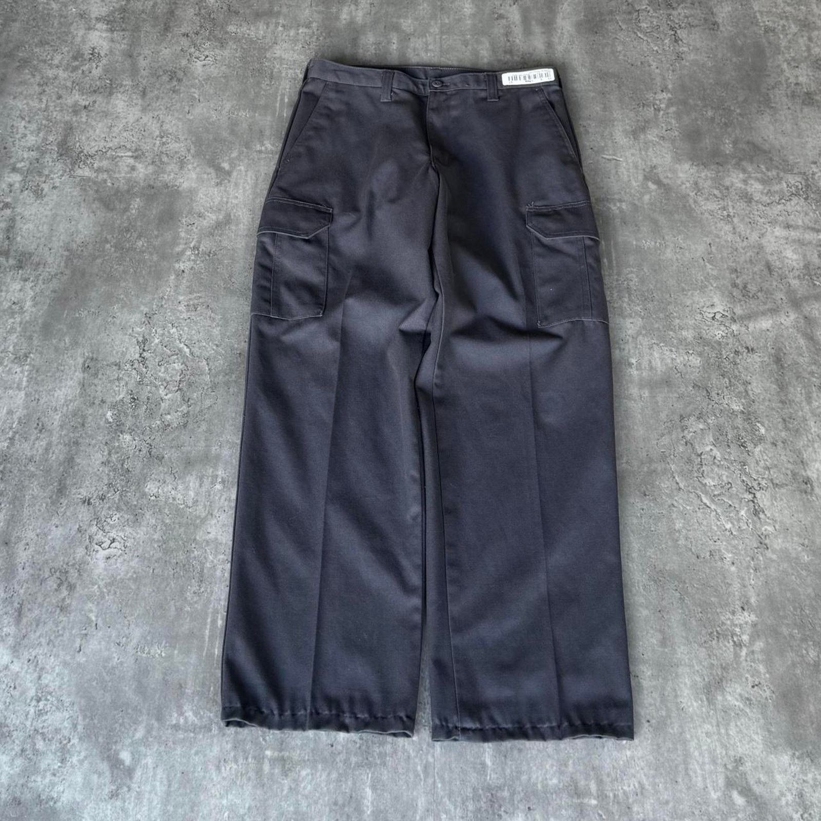 Carhartt × Cintas × Vintage Vintage Y2K Carhartt Style Wolf Grey Cargo Workwear Pants Size US 31 - 1 Thumbnail