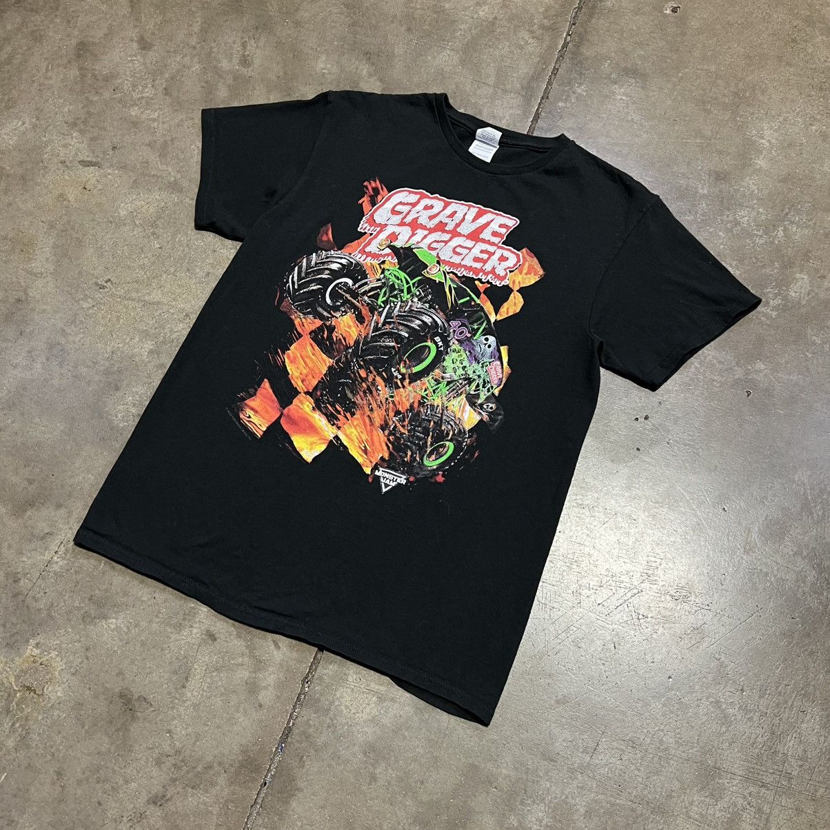 Vintage Vintage Grave Digger Monster Jam Truck Graphic Tee Flames Size US M / EU 48-50 / 2 - 2 Thumbnail