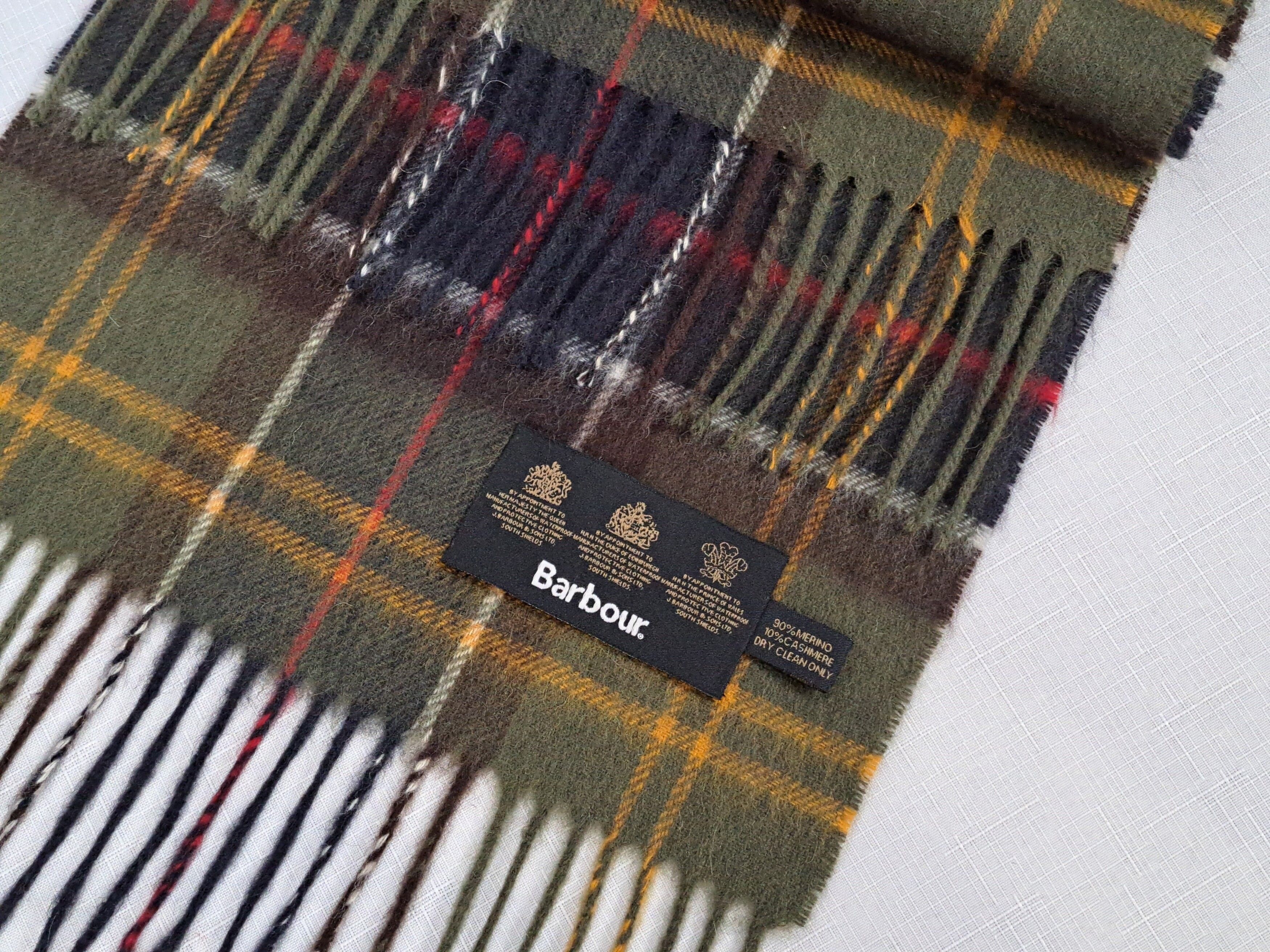 Barbour BARBOUR wool/cashmere tartan scarf. Size ONE SIZE - 5 Thumbnail