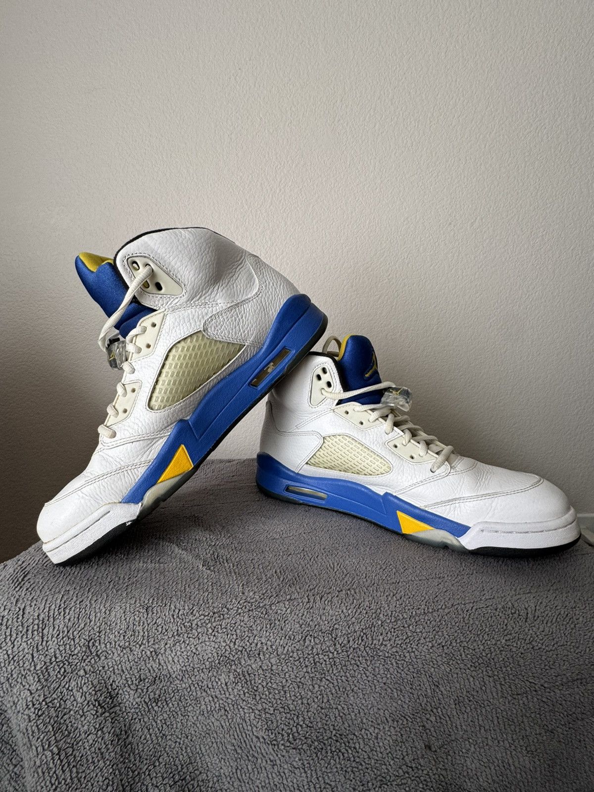 Jordan Brand × Nike Air Jordan 5 Retro “Laney” 2013 Size US 11 / EU 44 - 1 Thumbnail