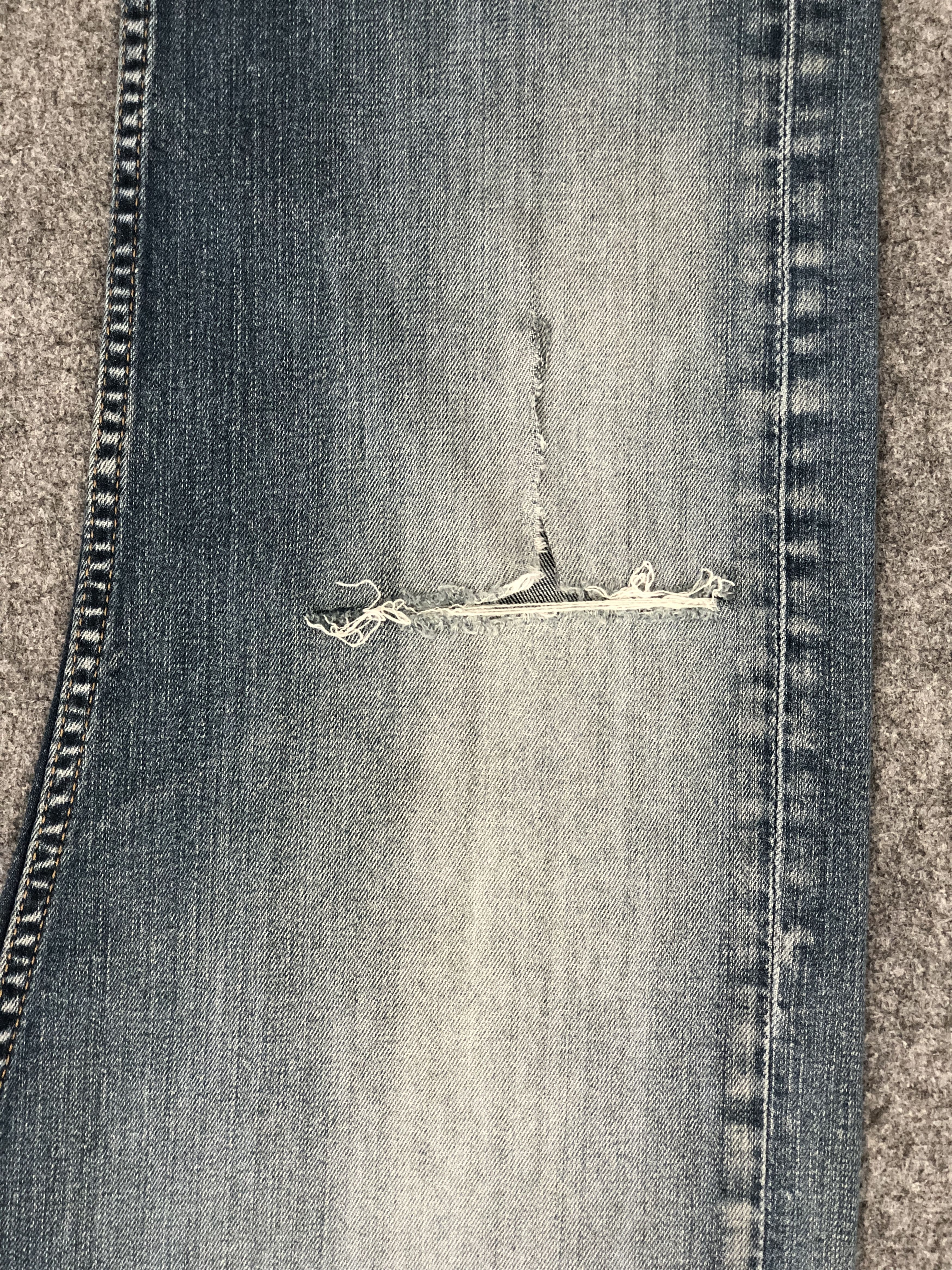 Levi's Vintage Distressed Levis 505 Faded Blue Jeans S0022 32x32 Size US 32 / EU 48 - 17 Thumbnail
