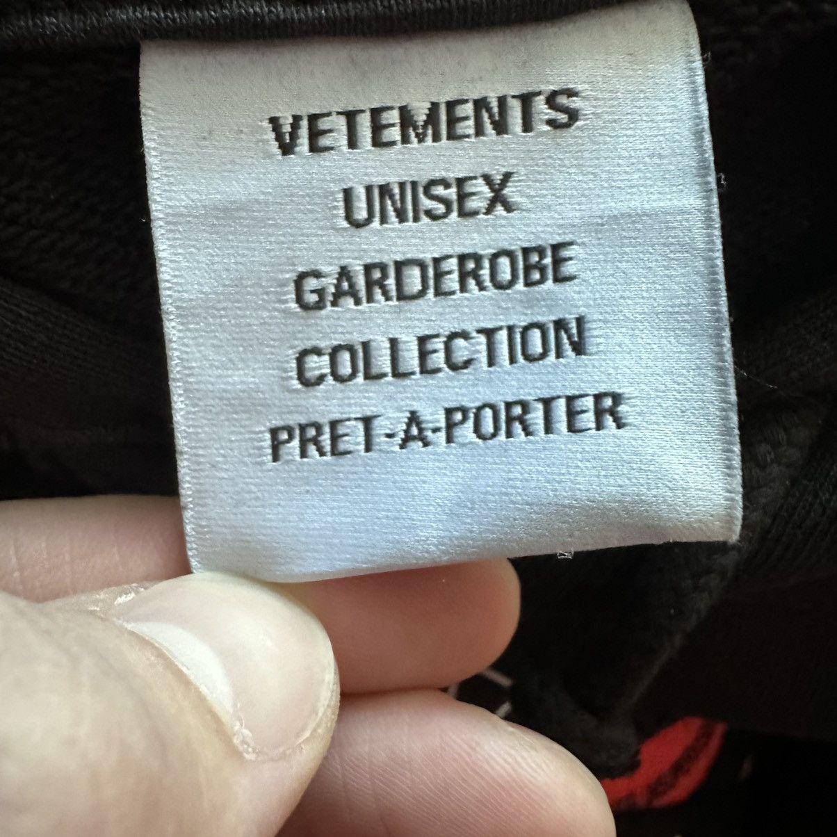 Vetements Vetements METAL PATCH LOGO Hoodie Size US L / EU 52-54 / 3 - 5 Thumbnail