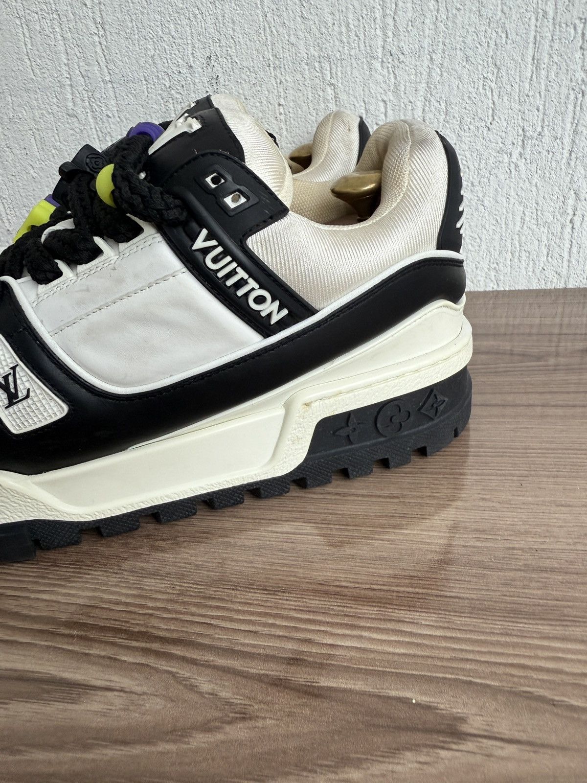 Louis Vuitton Lv maxi Trainers Size US 8 / EU 41 - 13 Thumbnail